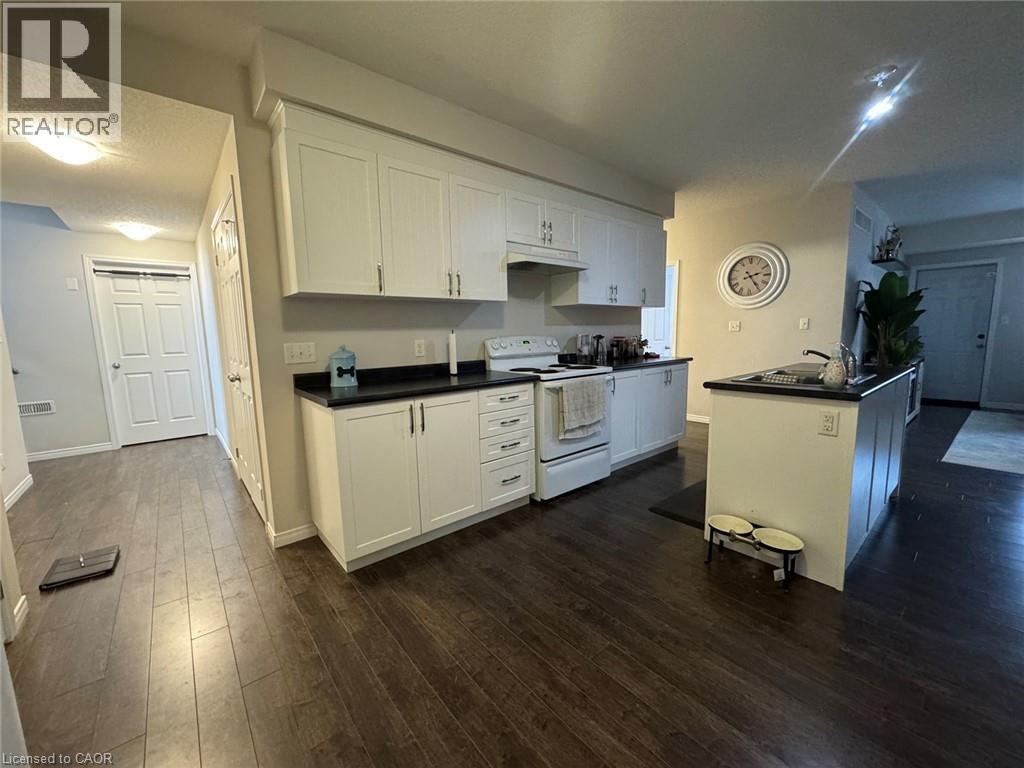 205 Rachel Crescent Unit# B, Kitchener, Ontario  N2R 0H7 - Photo 3 - 40866339