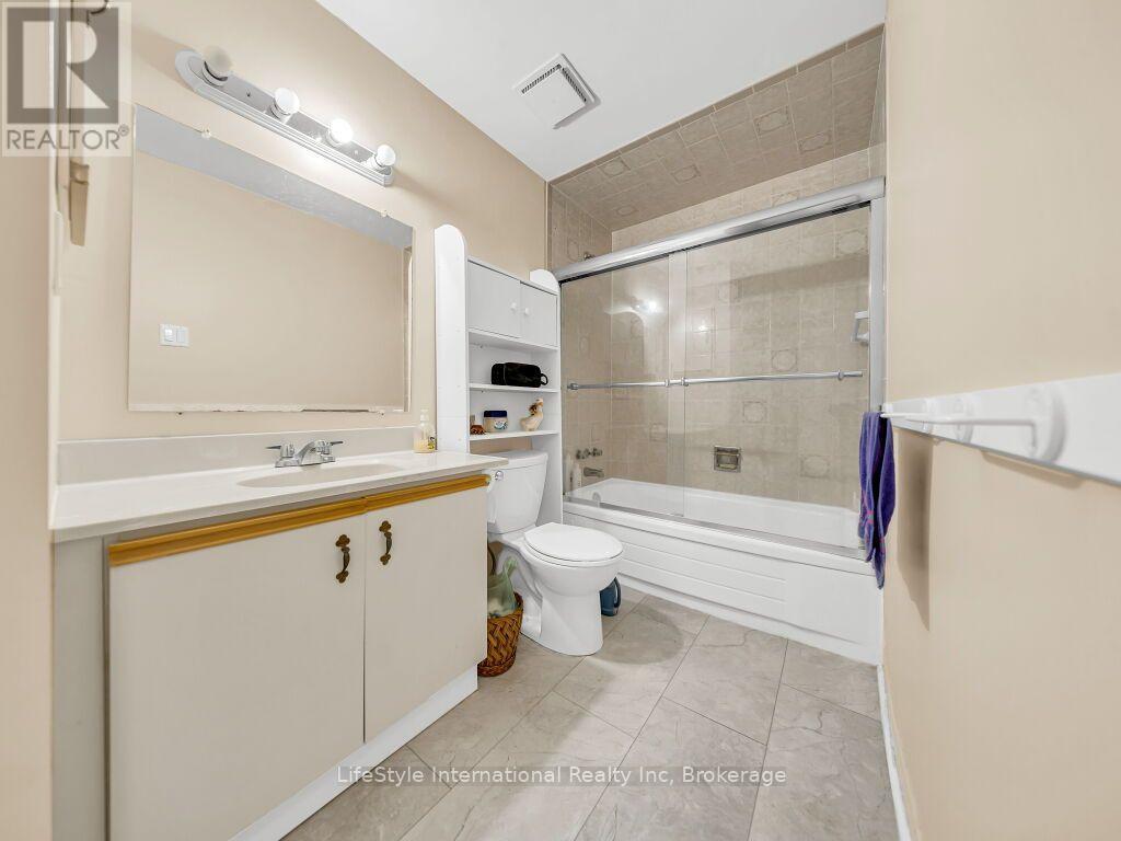 35 - 375 Holiday Inn Drive, Cambridge, Ontario N3C 3P6 - Photo 14 - X13824490
