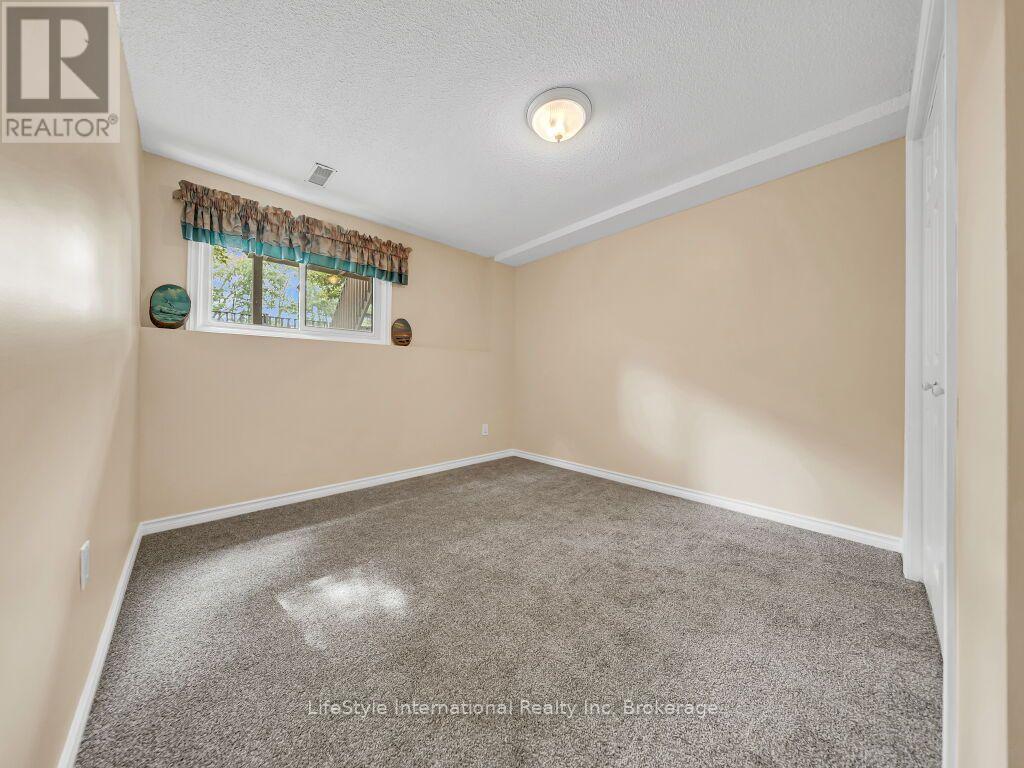 35 - 375 Holiday Inn Drive, Cambridge, Ontario N3C 3P6 - Photo 17 - X13824490