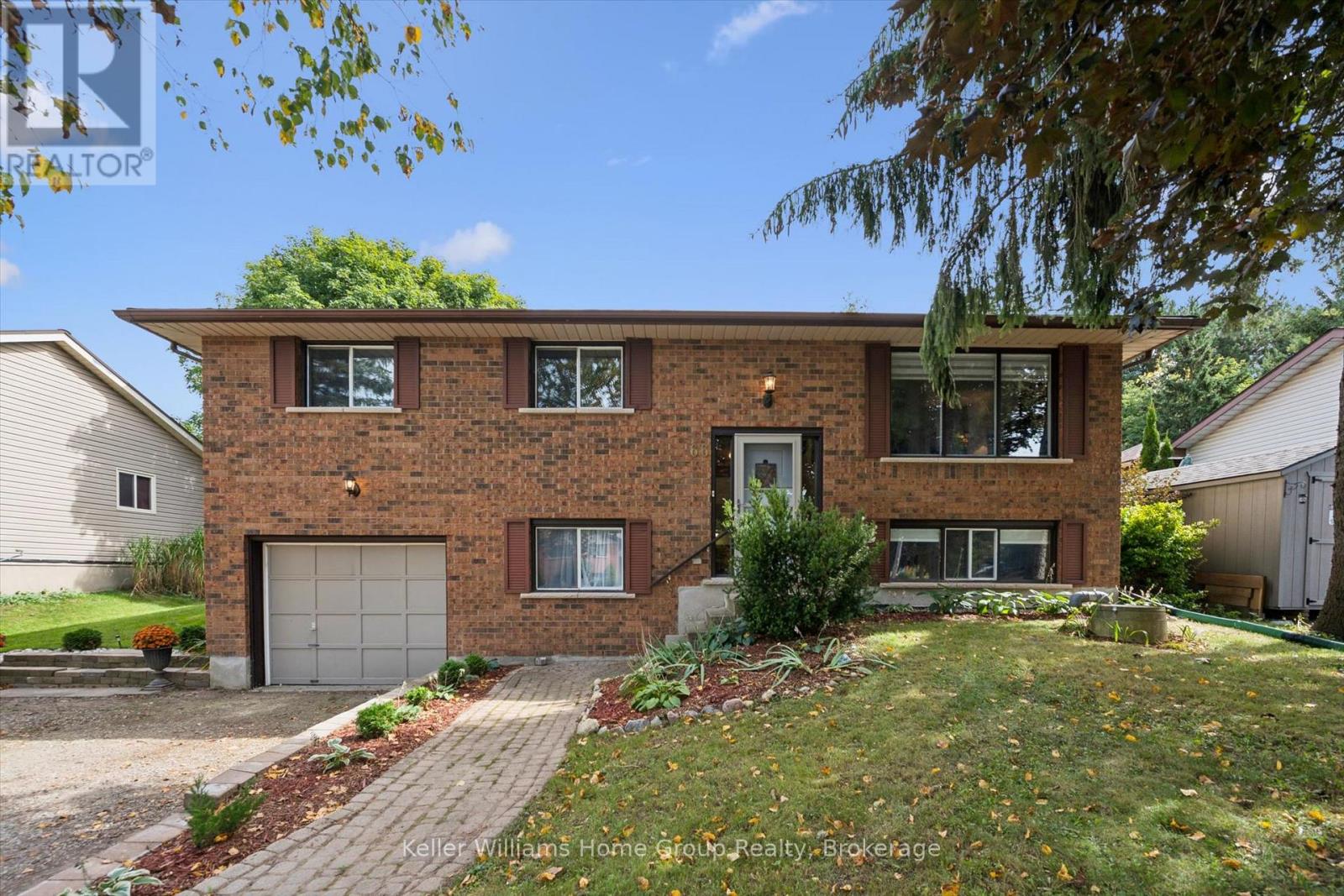 66 Woolwich Street W, Centre Wellington, Ontario  N0B 1S0 - Photo 1 - X13824564