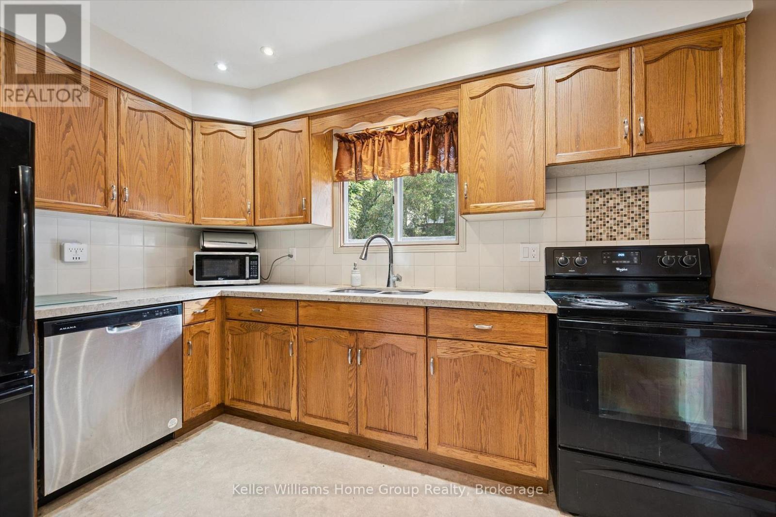 66 Woolwich Street W, Centre Wellington, Ontario  N0B 1S0 - Photo 14 - X13824564