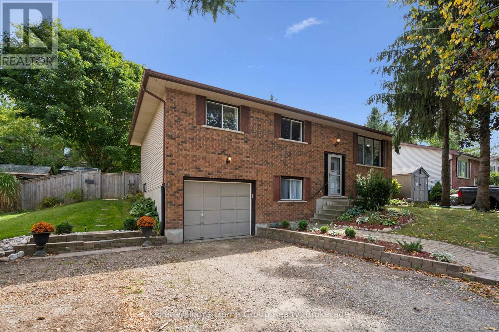 66 Woolwich Street W, Centre Wellington, Ontario  N0B 1S0 - Photo 3 - X13824564