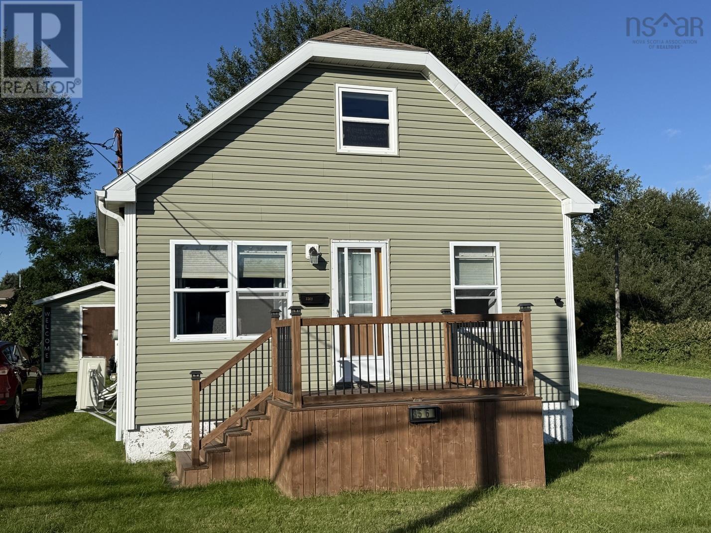 3569 Ellsworth Avenue, New Waterford, Nova Scotia  B1H 2G8 - Photo 4 - 202624265