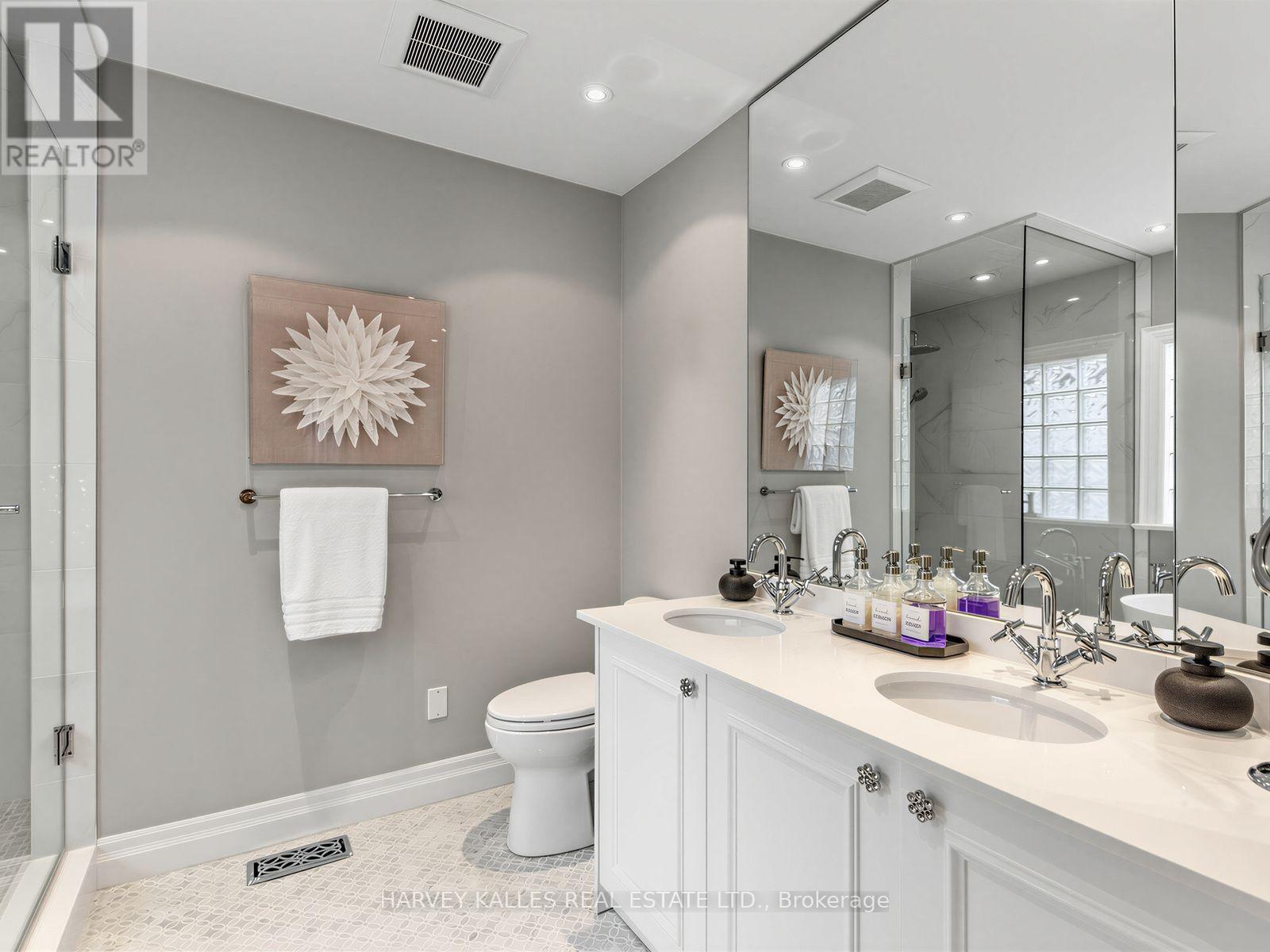 397 Brooke Avenue, Toronto, Ontario  M5M 2L5 - Photo 11 - C13824368