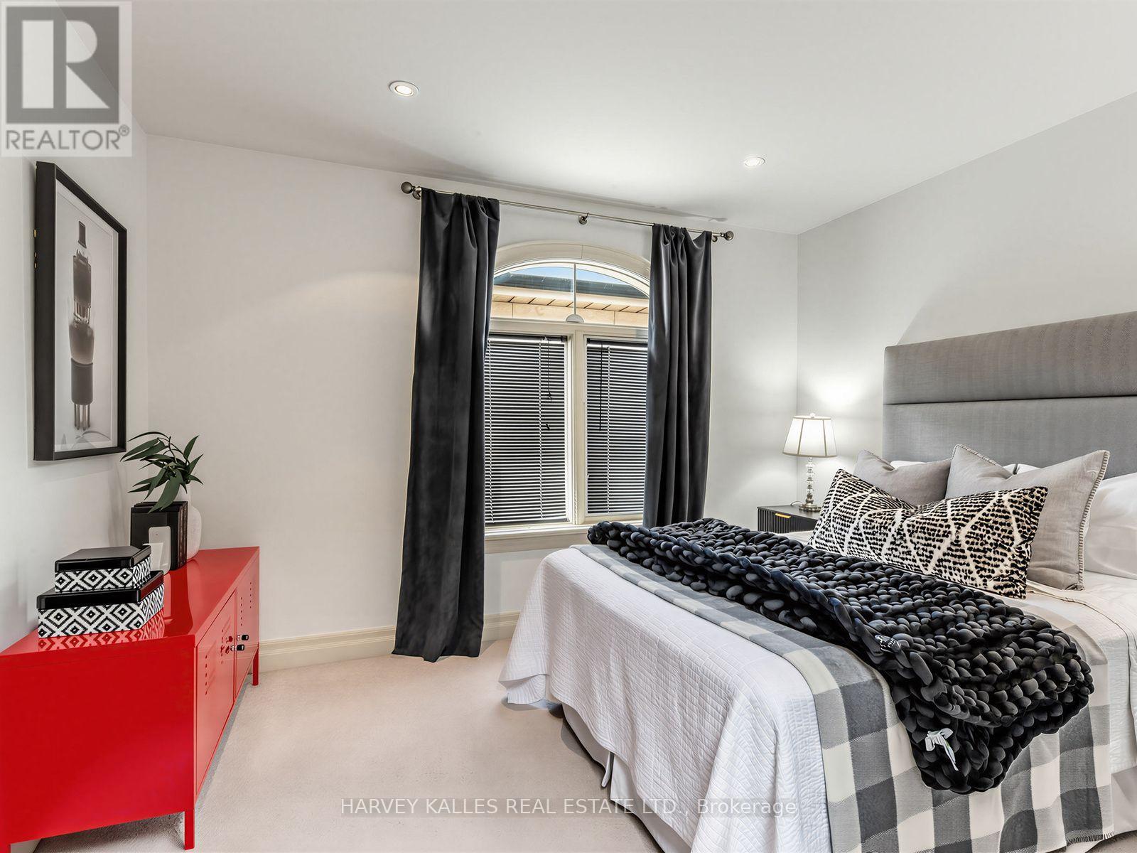 397 Brooke Avenue, Toronto, Ontario  M5M 2L5 - Photo 13 - C13824368