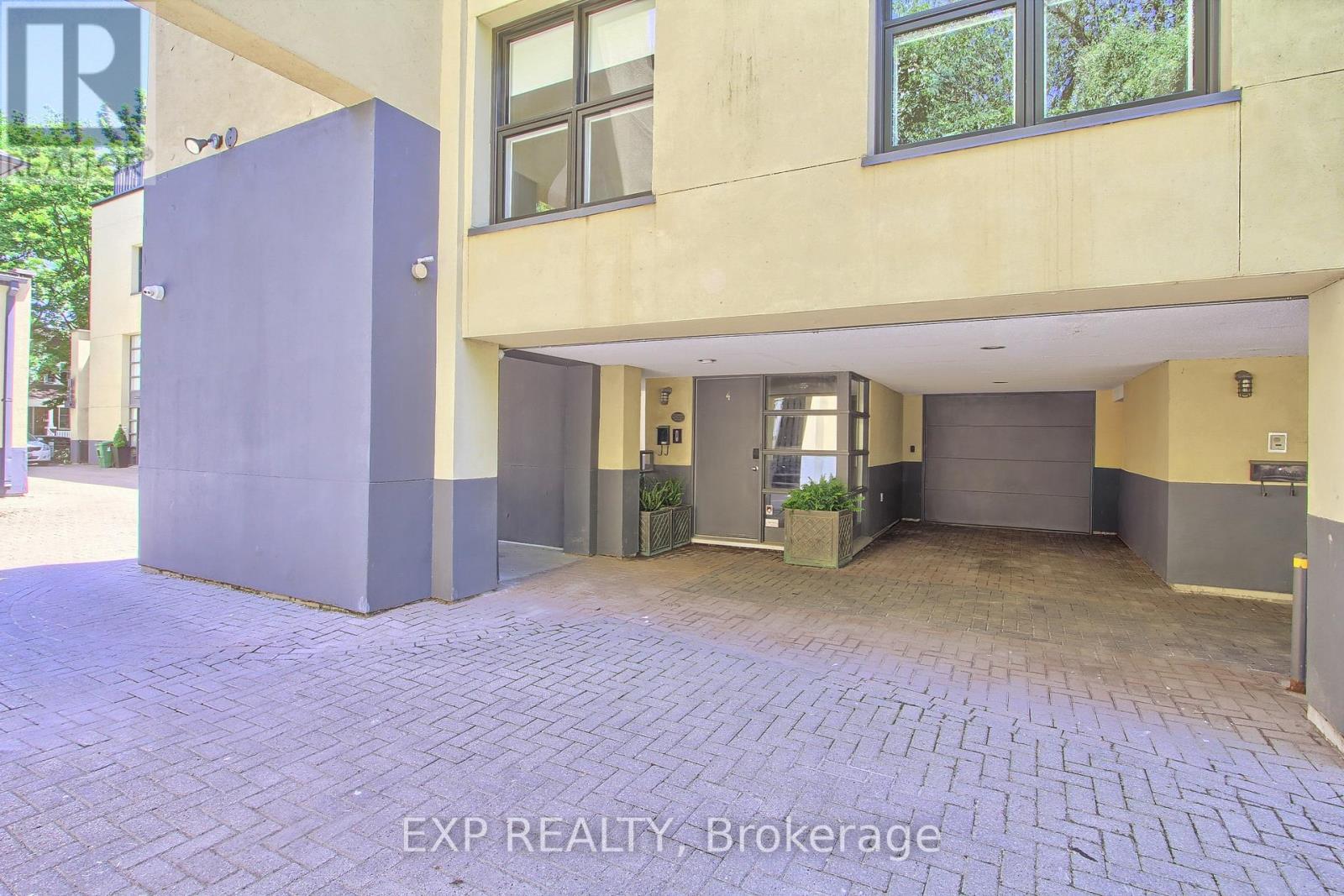 4 - 306 Sackville Street, Toronto, Ontario  M5A 3G2 - Photo 2 - C13824610