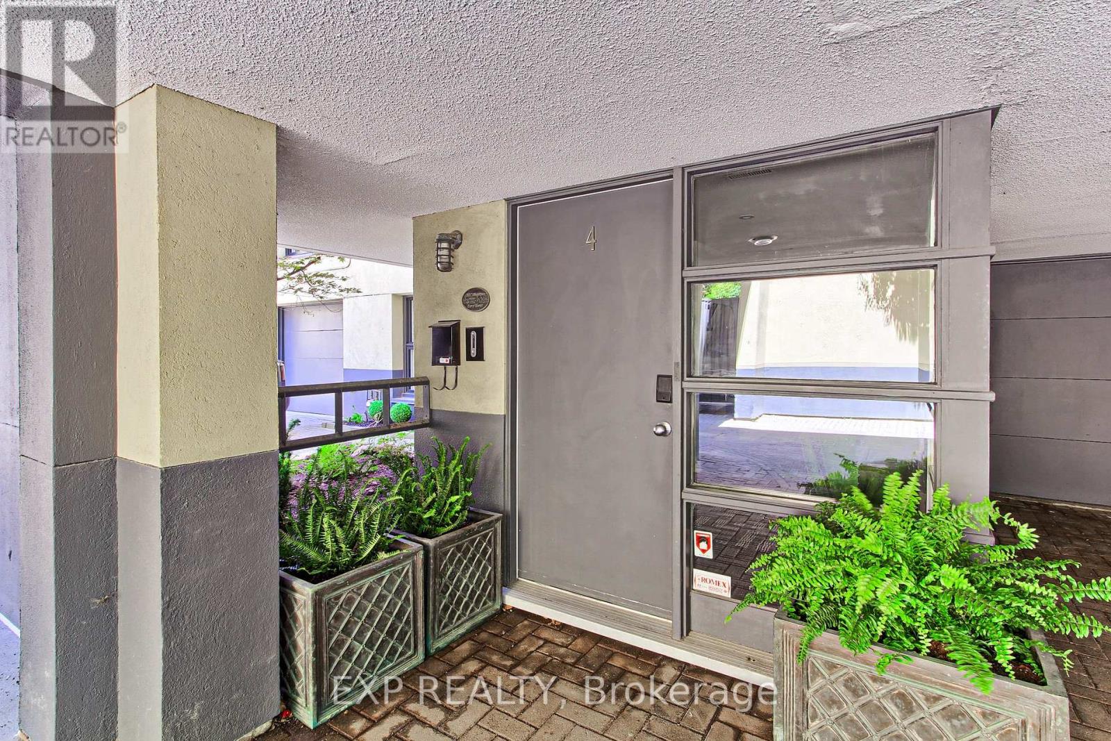 4 - 306 Sackville Street, Toronto, Ontario  M5A 3G2 - Photo 3 - C13824610