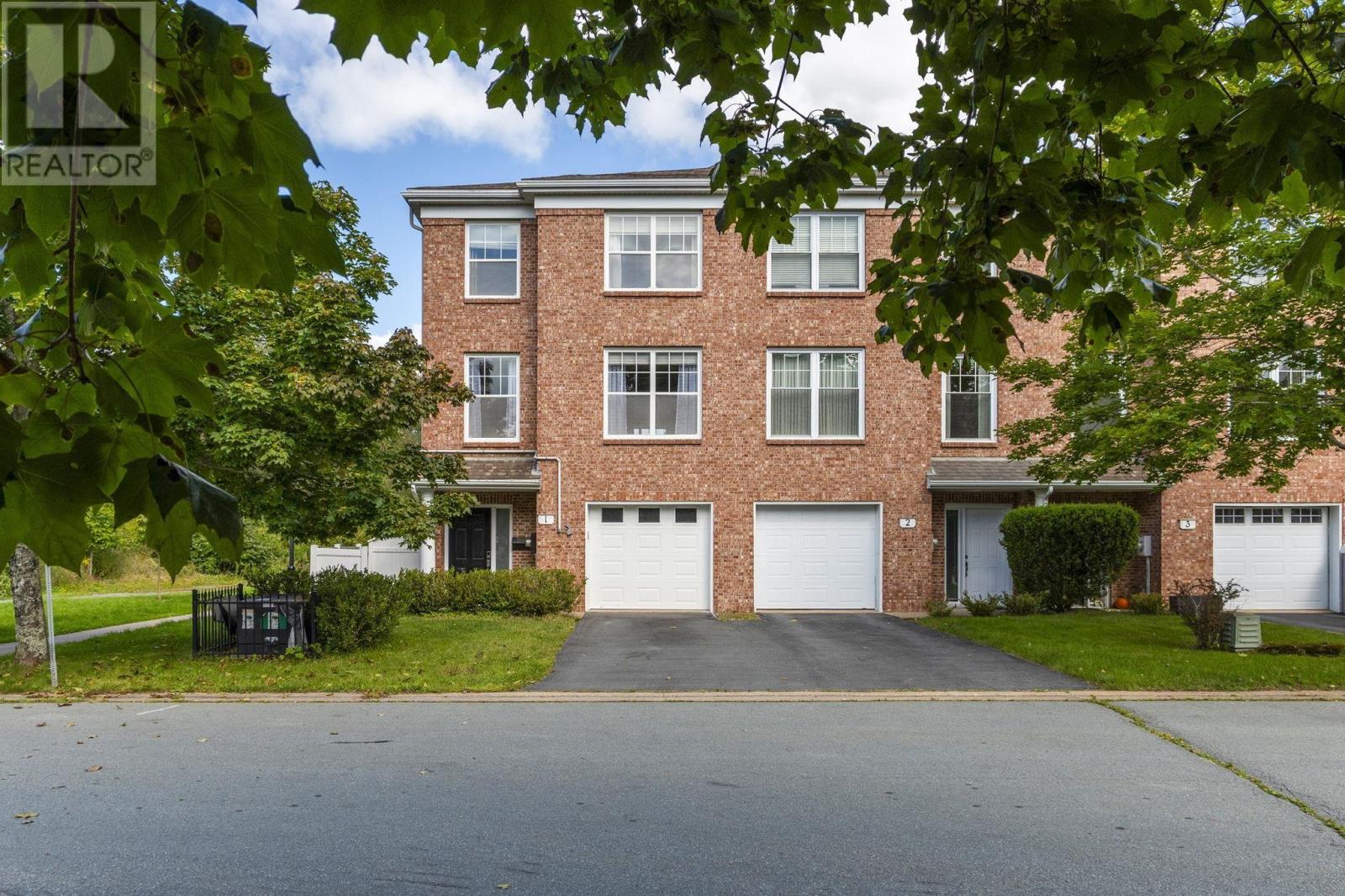 1 Arthur Lismer Court, bedford, Nova Scotia
