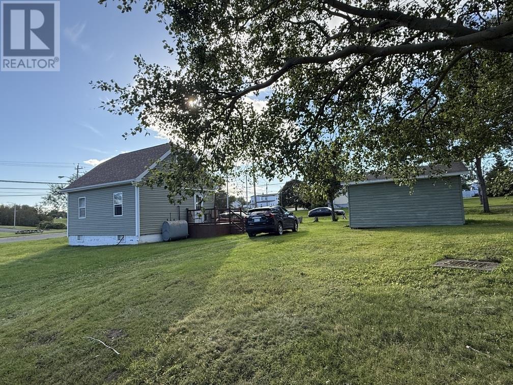 3569 Ellsworth Avenue, New Waterford, Nova Scotia  B1H 2G8 - Photo 12 - 202624265