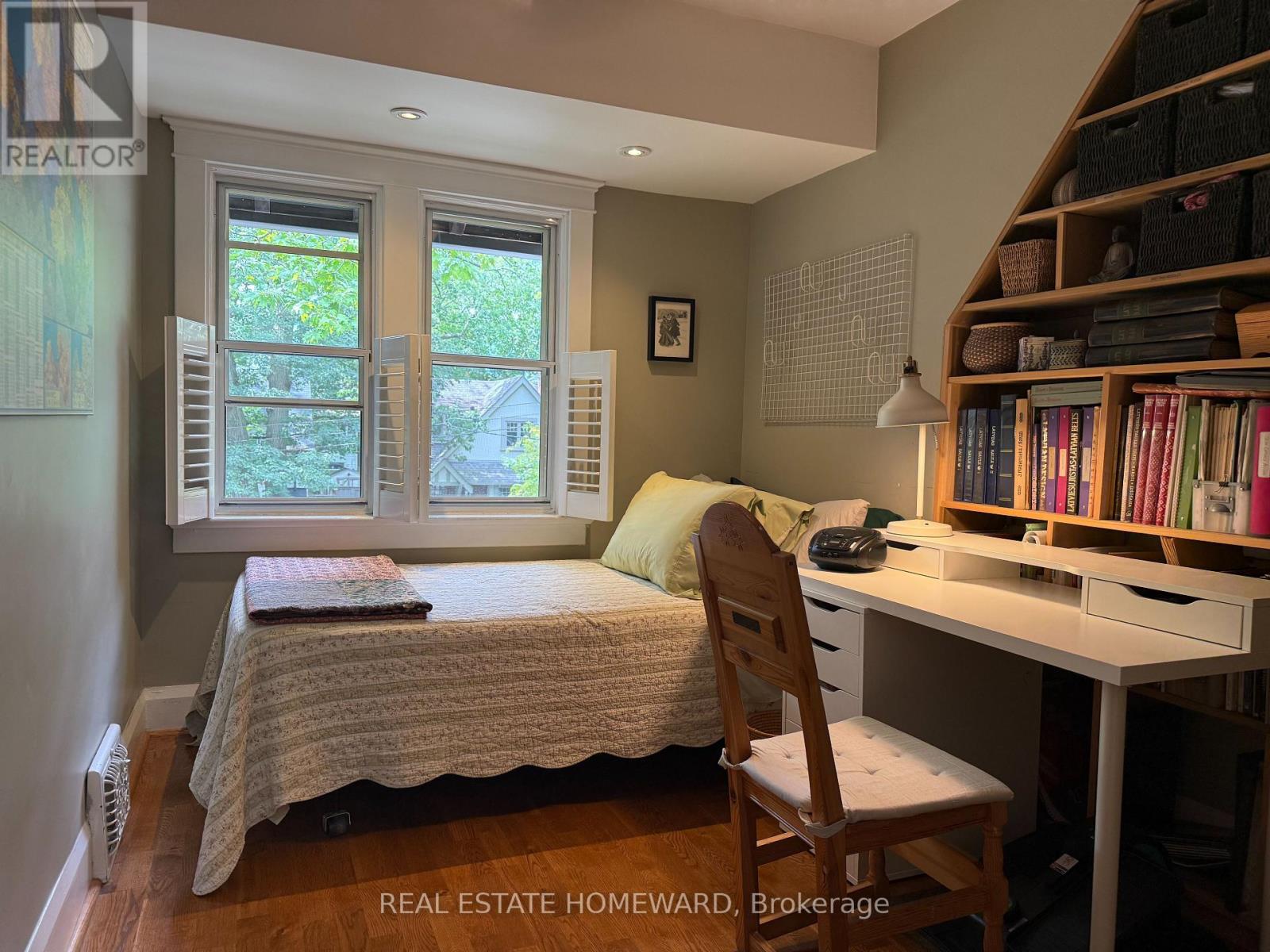 61 Normandy Boulevard, Toronto, Ontario  M4L 3K4 - Photo 11 - E13824364