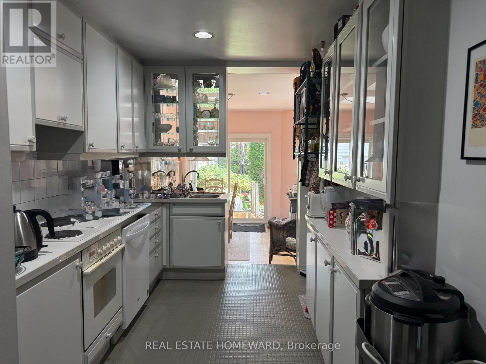 61 Normandy Boulevard, Toronto, Ontario  M4L 3K4 - Photo 8 - E13824364