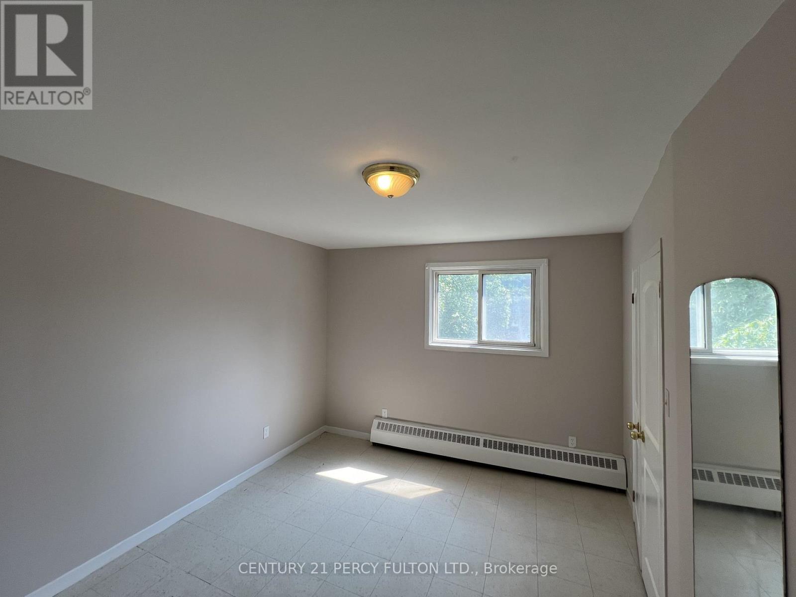 3 - 86 Brock Street E, Oshawa, Ontario  L1G 1S1 - Photo 4 - E13824388