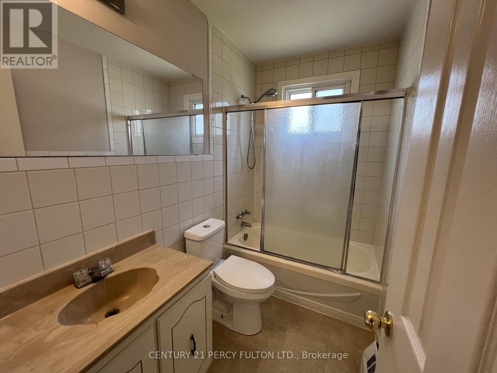 3 - 86 Brock Street E, Oshawa, Ontario  L1G 1S1 - Photo 7 - E13824388