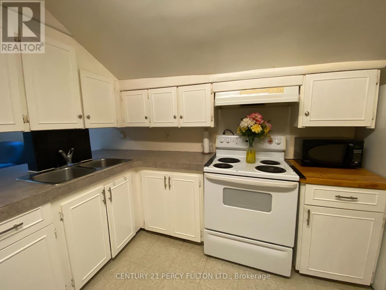 3 - 169 Mary Street N, Oshawa, Ontario  L1G 5C1 - Photo 6 - E13824400