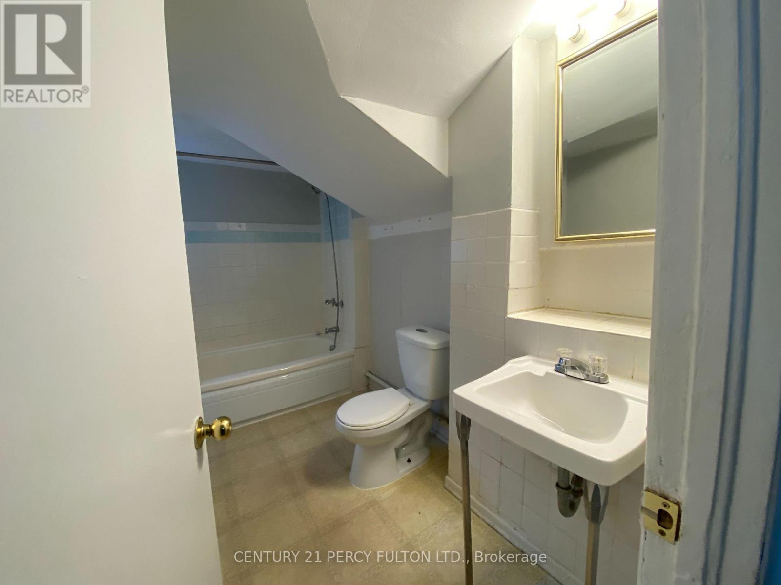 1 - 169 Mary Street N, Oshawa, Ontario  L1G 5C1 - Photo 18 - E13824410