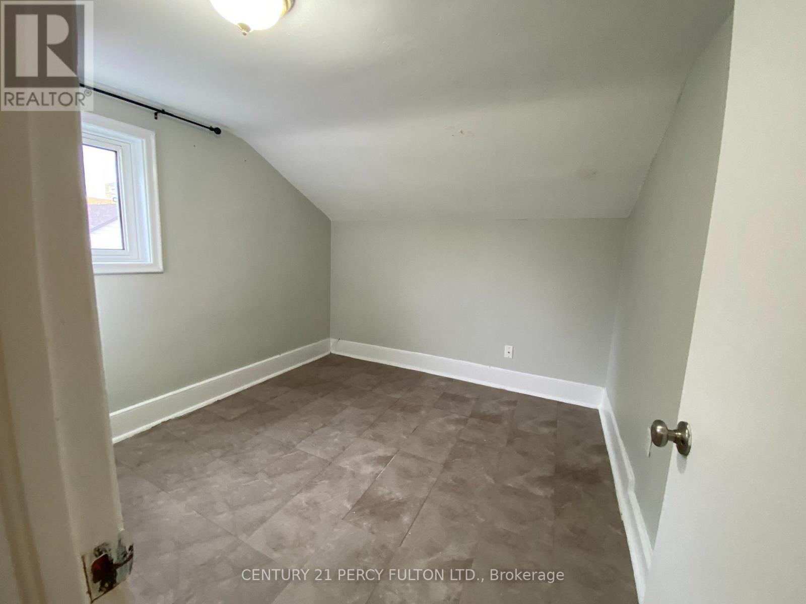 1 - 169 Mary Street N, Oshawa, Ontario  L1G 5C1 - Photo 22 - E13824410