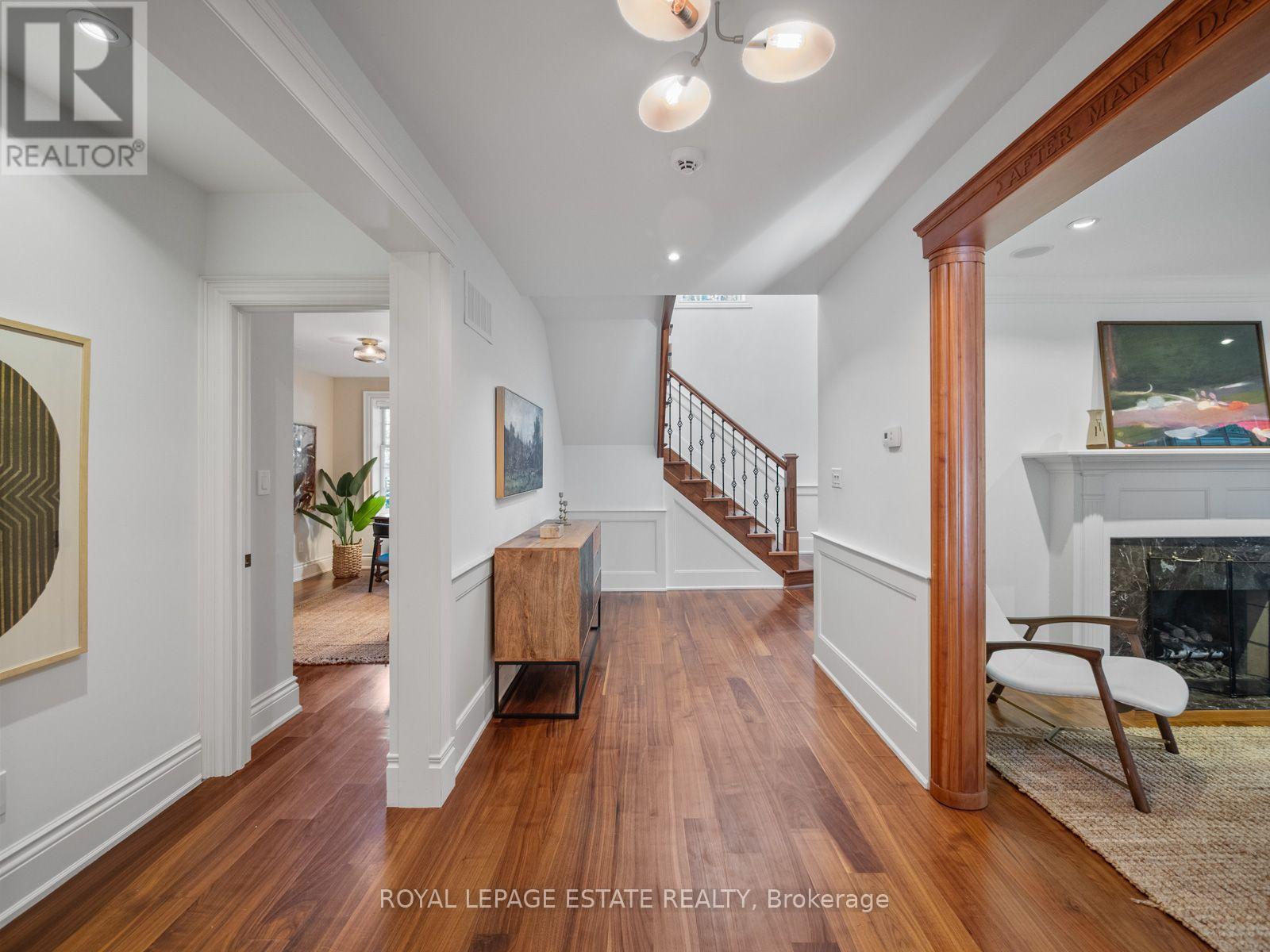 22 Hill Crescent, Toronto, Ontario  M1M 1H9 - Photo 4 - E13824440