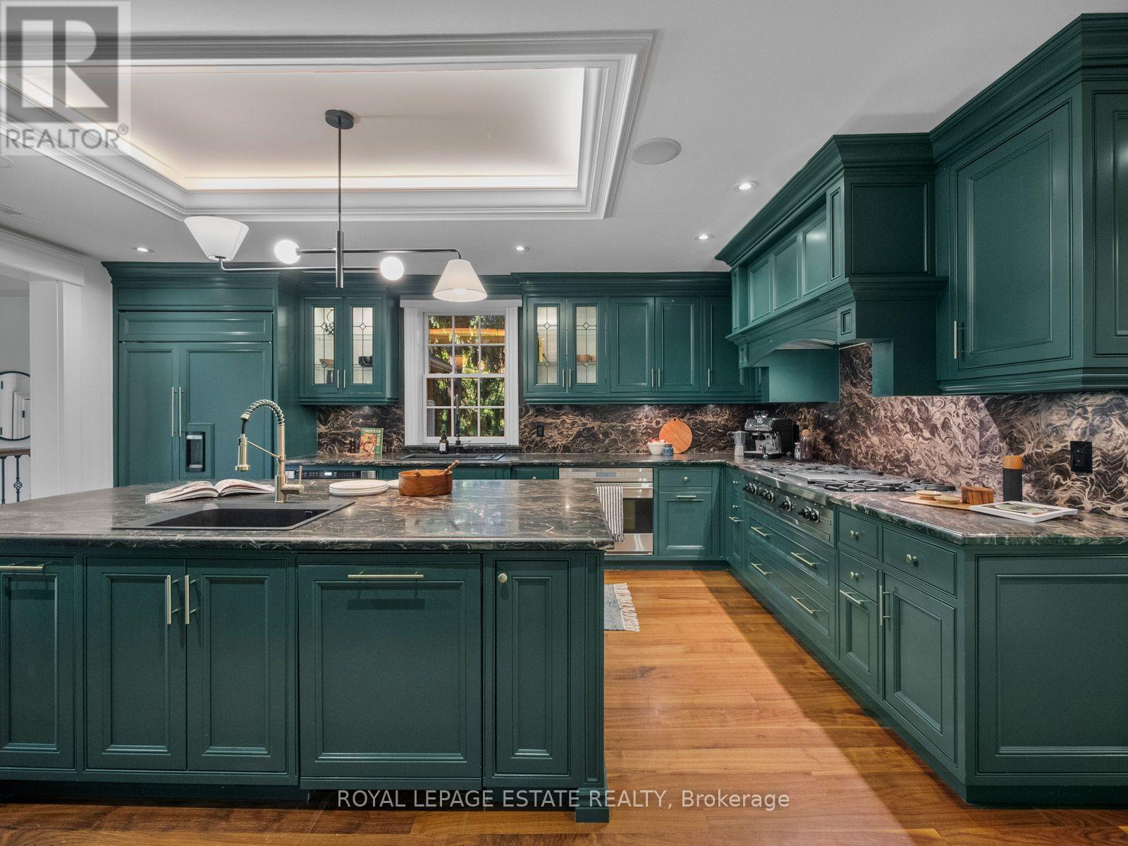 22 Hill Crescent, Toronto, Ontario  M1M 1H9 - Photo 9 - E13824440