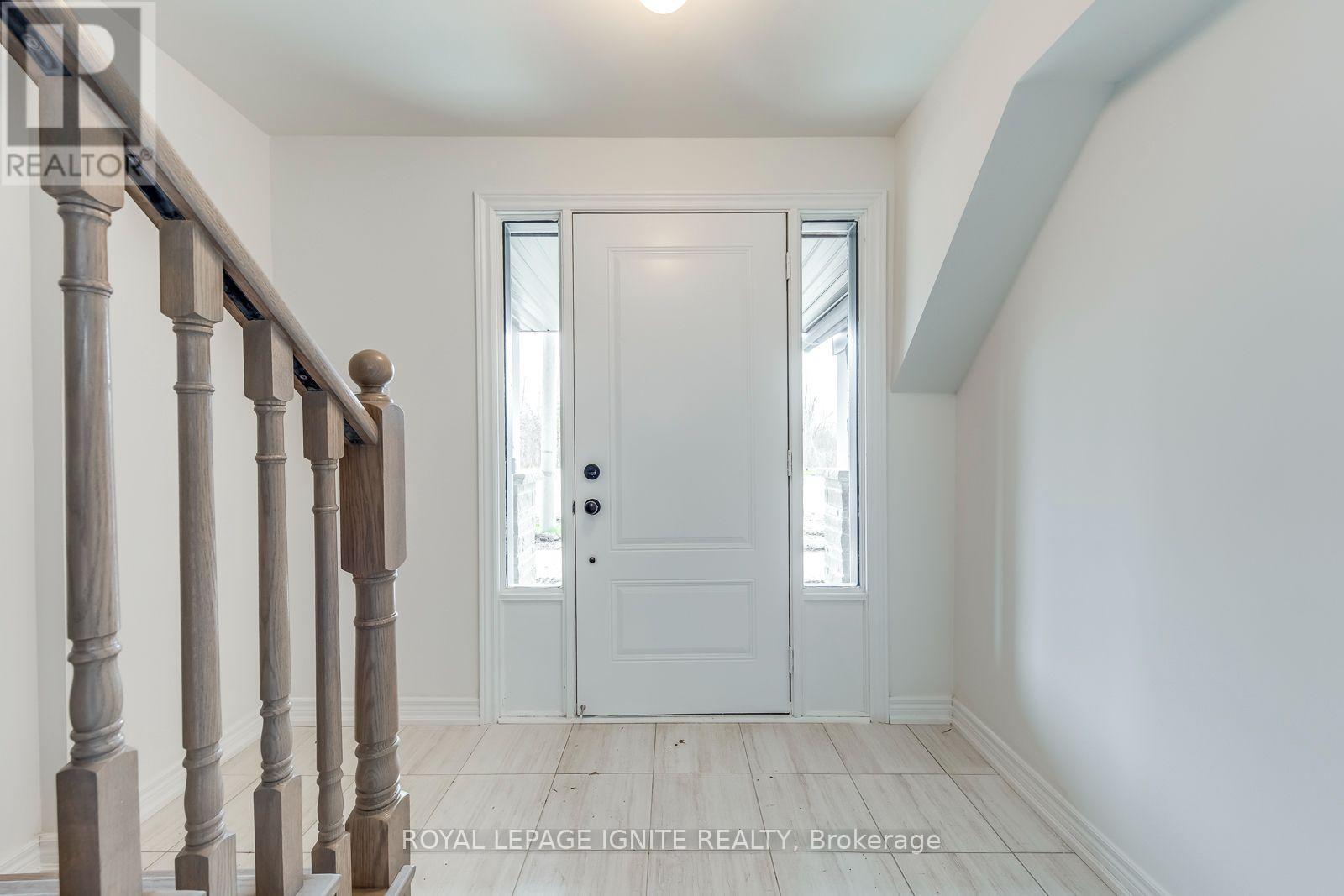 446 Salem Road S, Ajax, Ontario  L1S 0G9 - Photo 4 - E13824634
