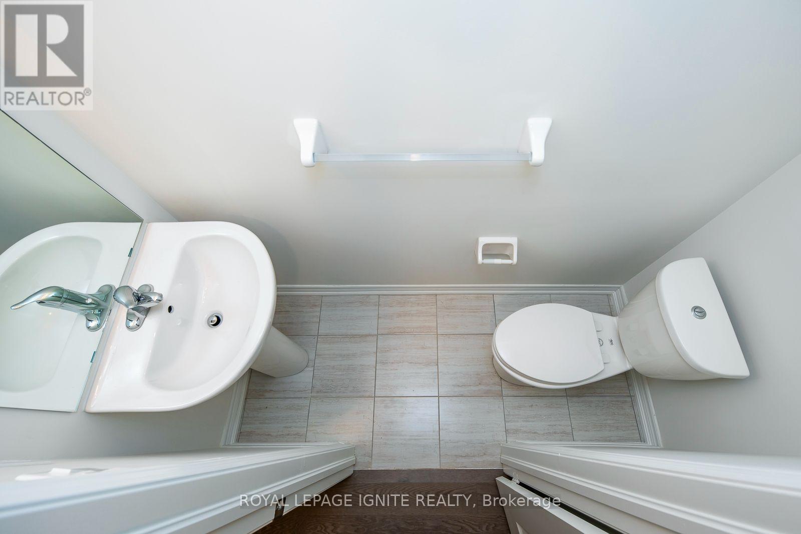 446 Salem Road S, Ajax, Ontario  L1S 0G9 - Photo 8 - E13824634