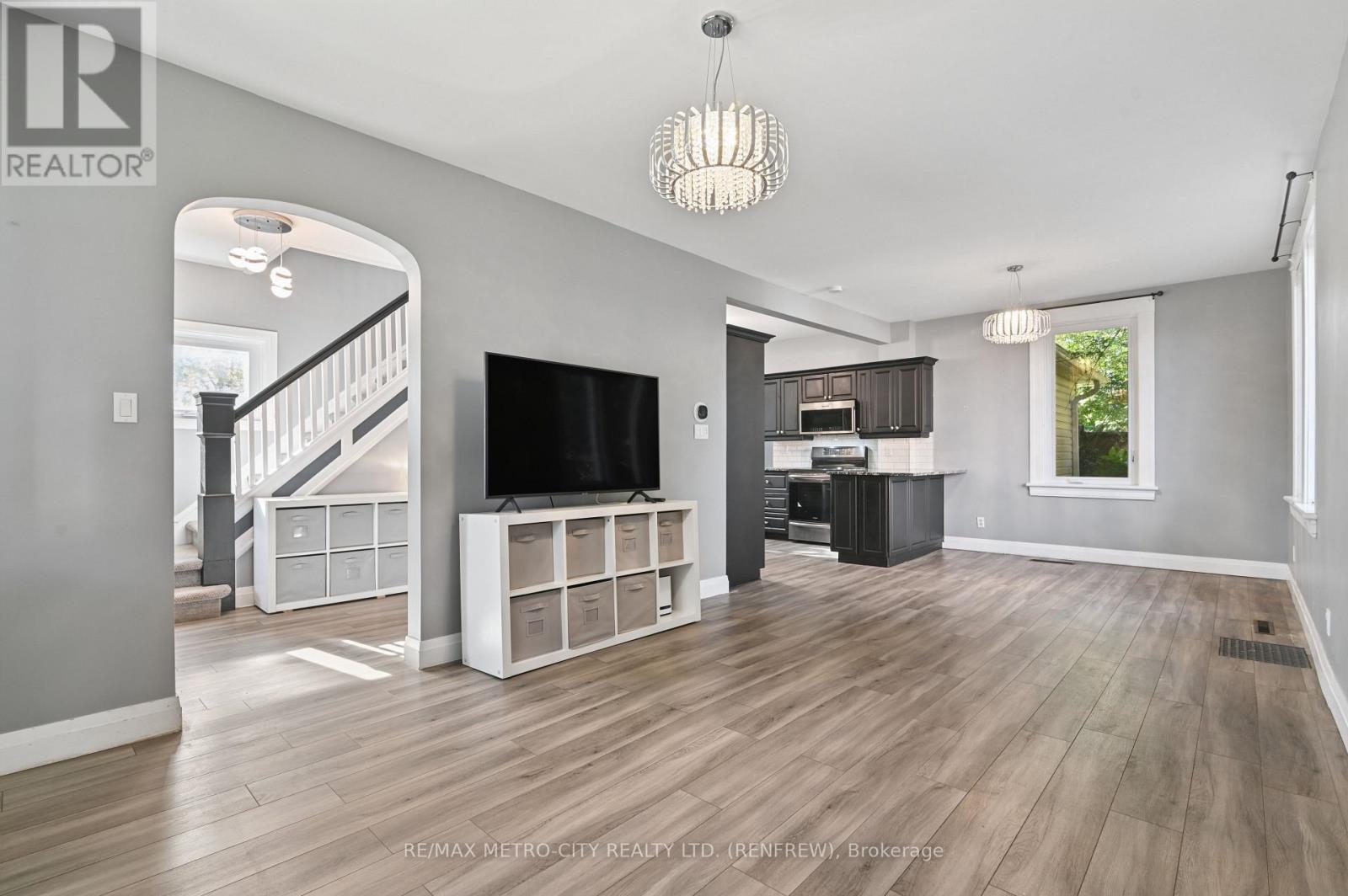 450 Barr Street, Renfrew, Ontario  K7V 1K1 - Photo 10 - X13824466