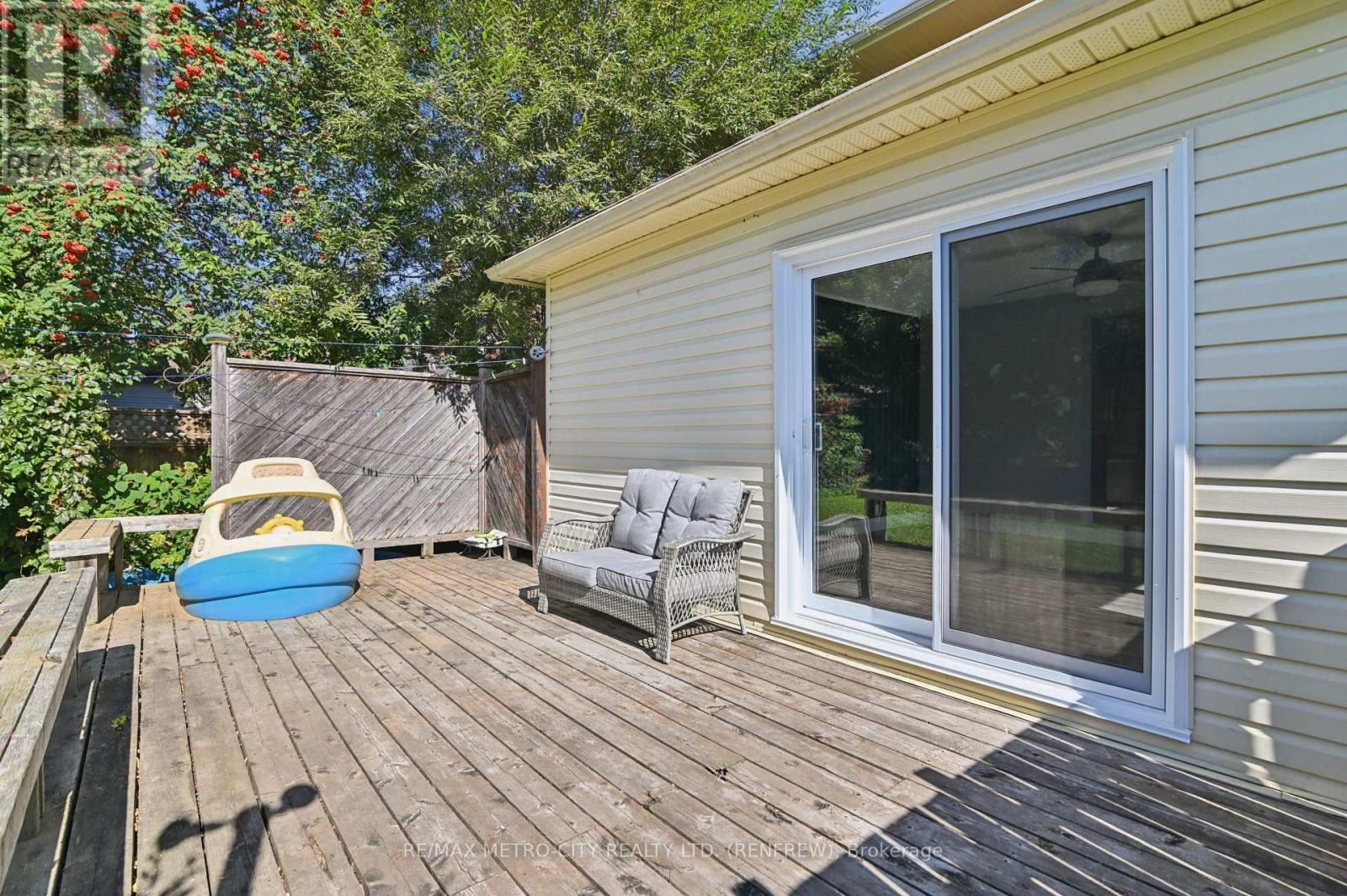 450 Barr Street, Renfrew, Ontario  K7V 1K1 - Photo 32 - X13824466