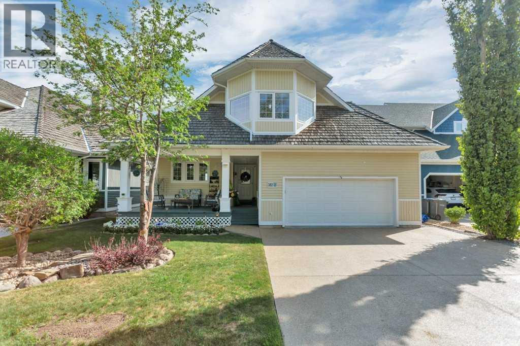 382 Marina Bay Place photo 1