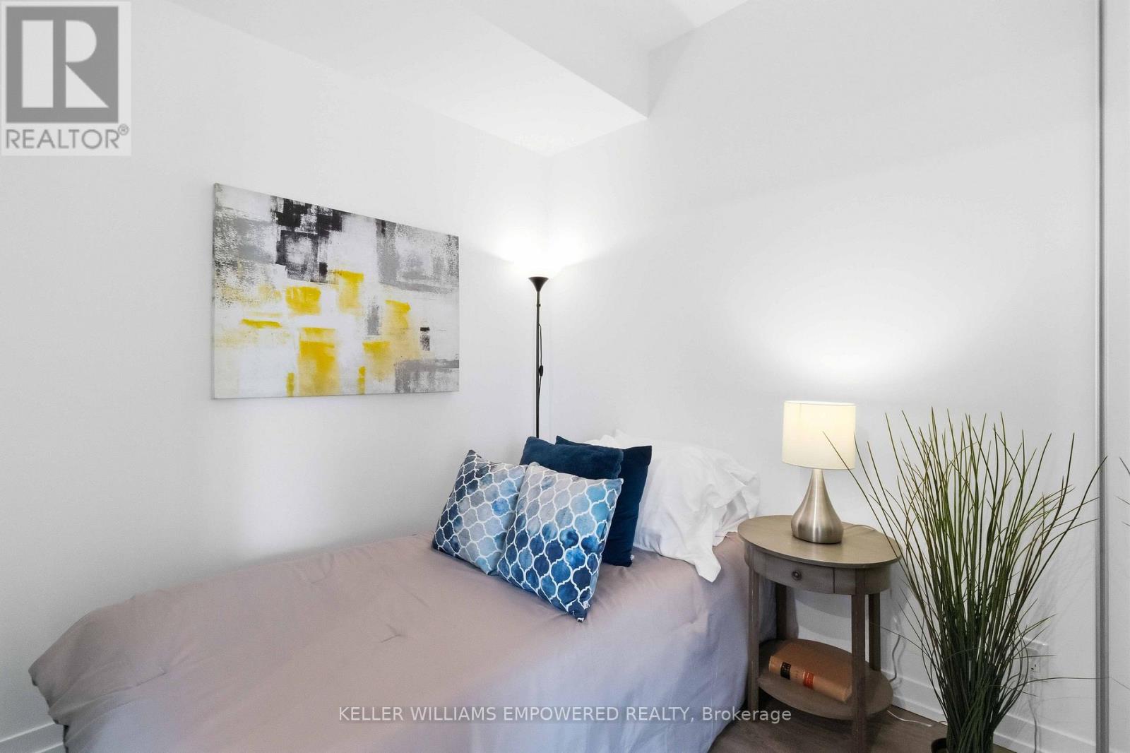 2501 - 5 Buttermill Avenue, Vaughan, Ontario  L4K 0J5 - Photo 13 - N13824308