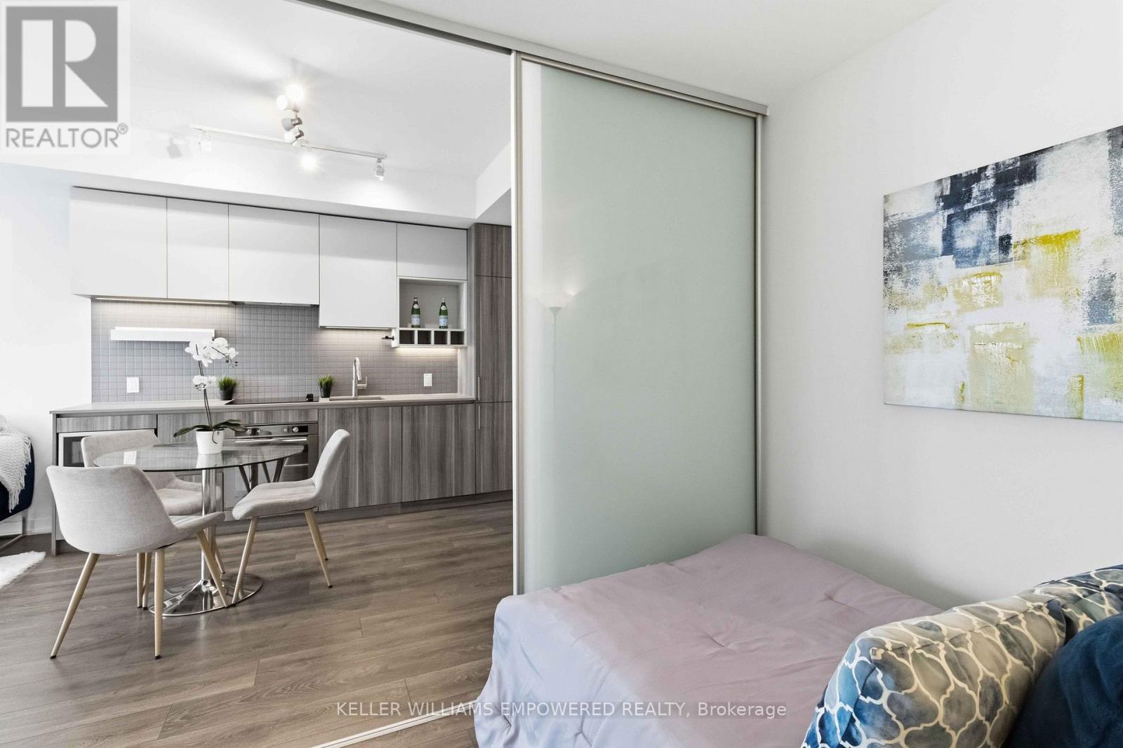2501 - 5 Buttermill Avenue, Vaughan, Ontario  L4K 0J5 - Photo 14 - N13824308