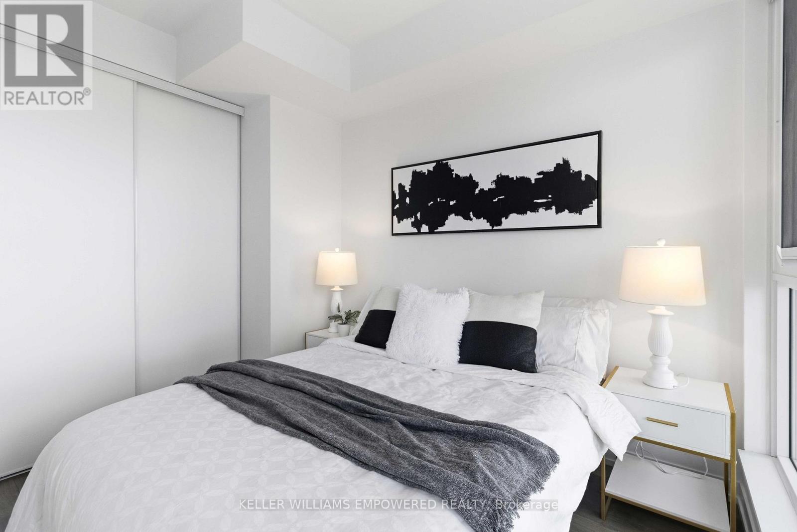 2501 - 5 Buttermill Avenue, Vaughan, Ontario  L4K 0J5 - Photo 16 - N13824308