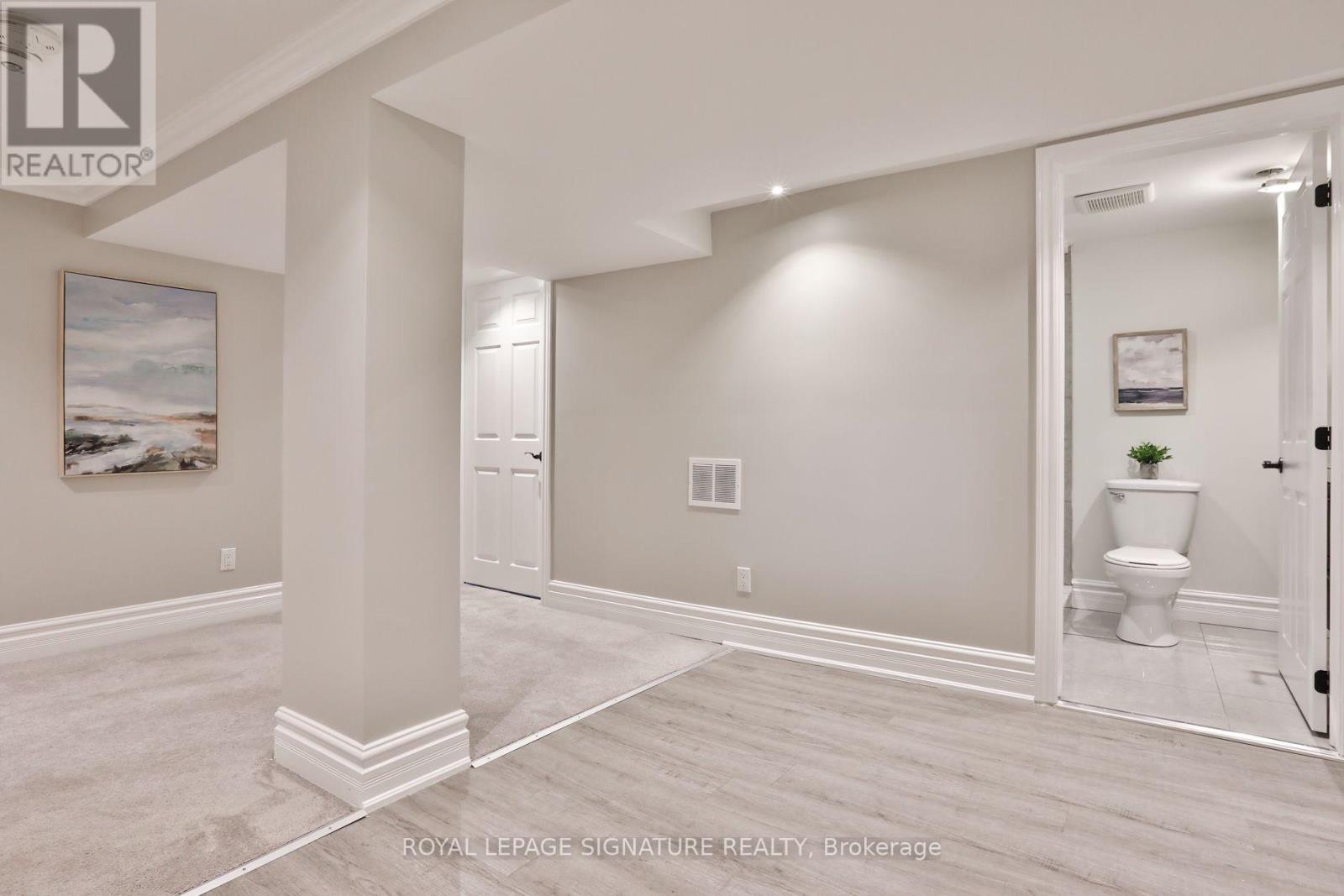 17 Flora Drive, Toronto, Ontario  M1P 1A1 - Photo 35 - E13815776