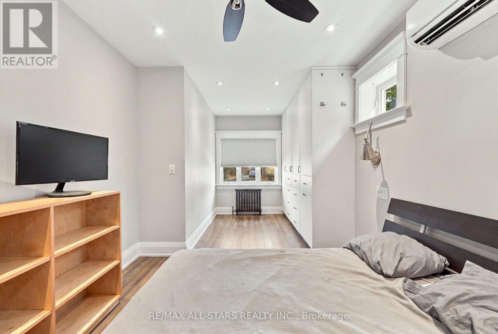 435 Mortimer Avenue, Toronto, Ontario  M4J 2G1 - Photo 21 - E13824052