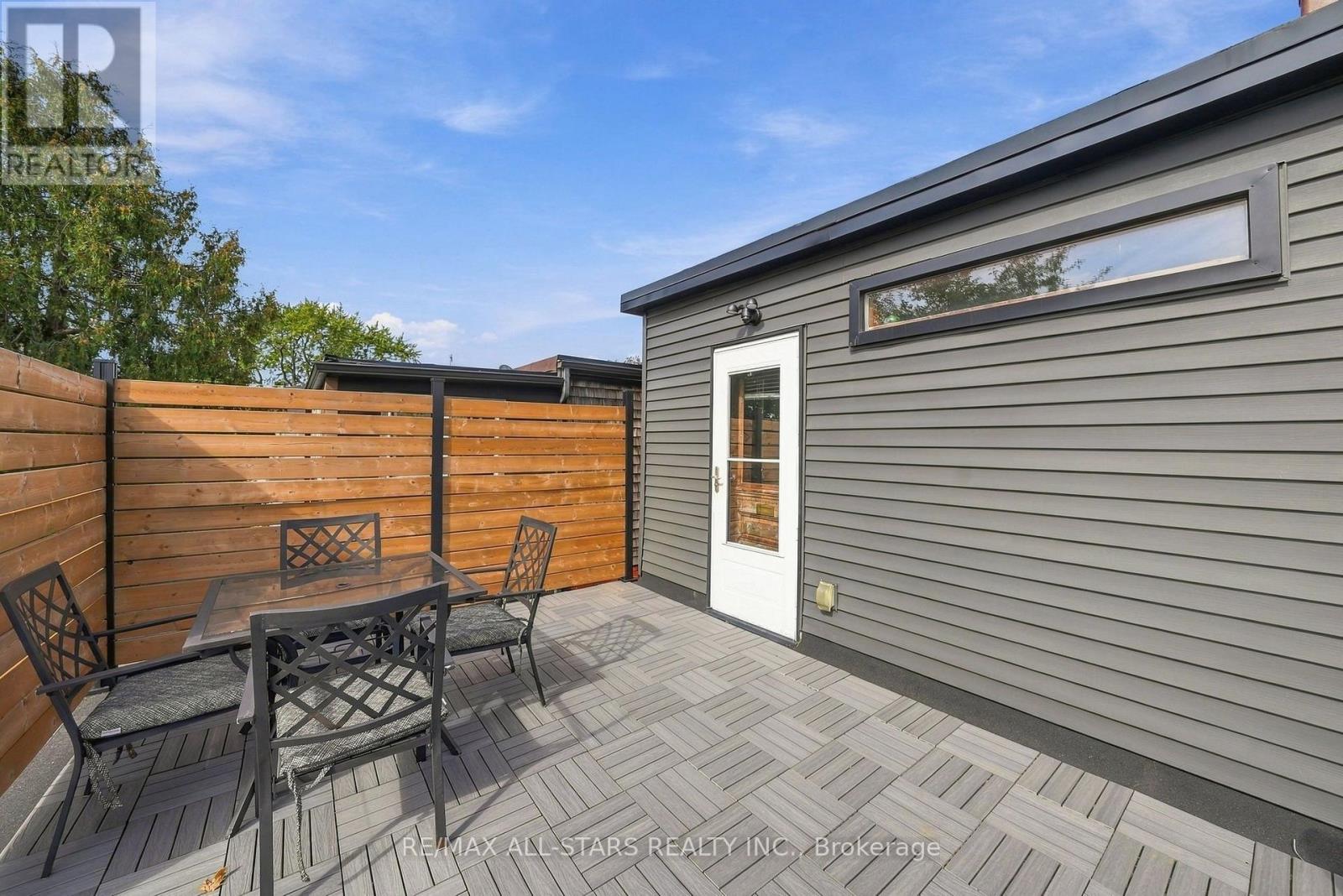 435 Mortimer Avenue, Toronto, Ontario  M4J 2G1 - Photo 33 - E13824052