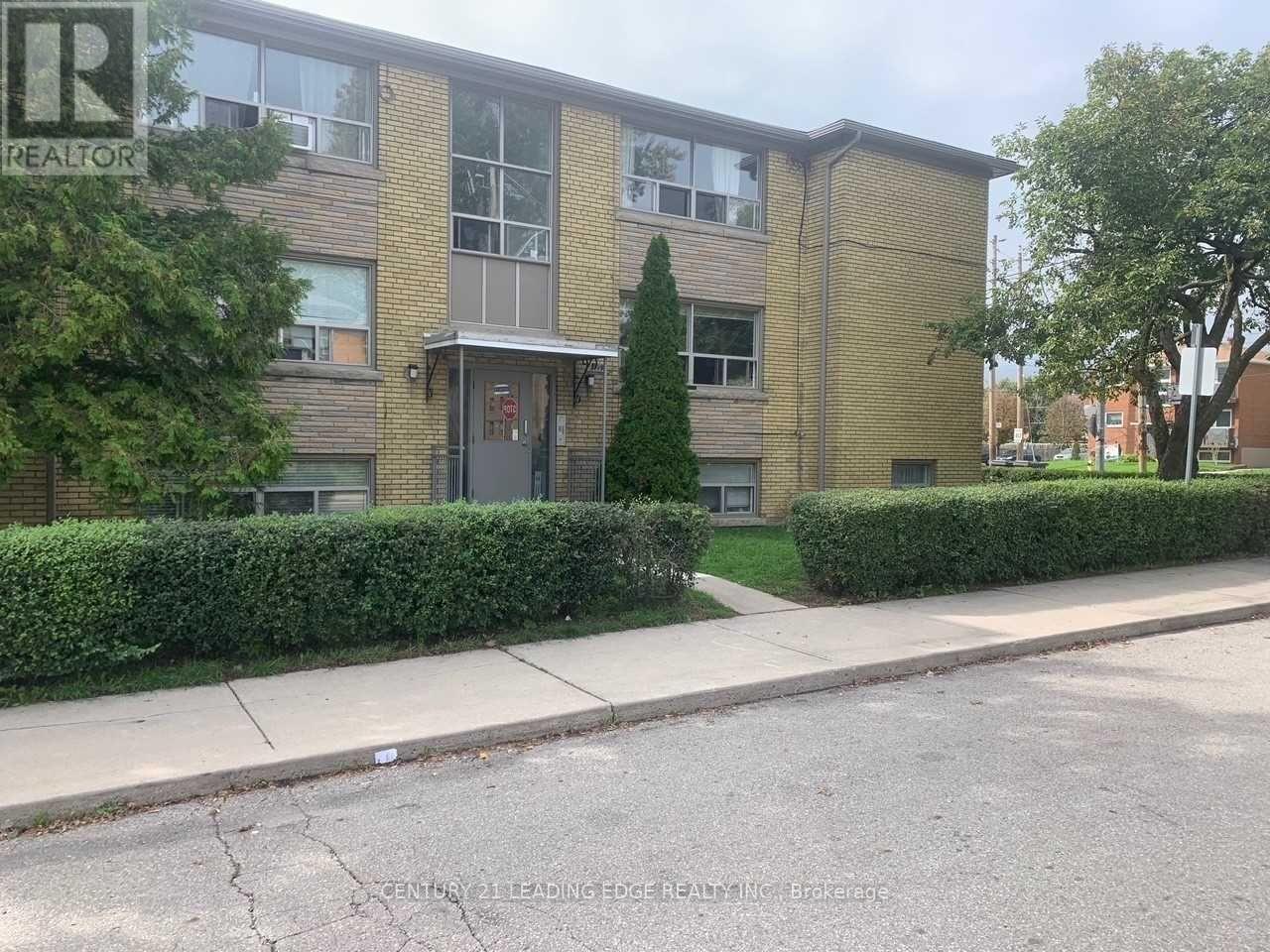 6 - 2719 LAKE SHORE BOULEVARD W, Toronto, Ontario