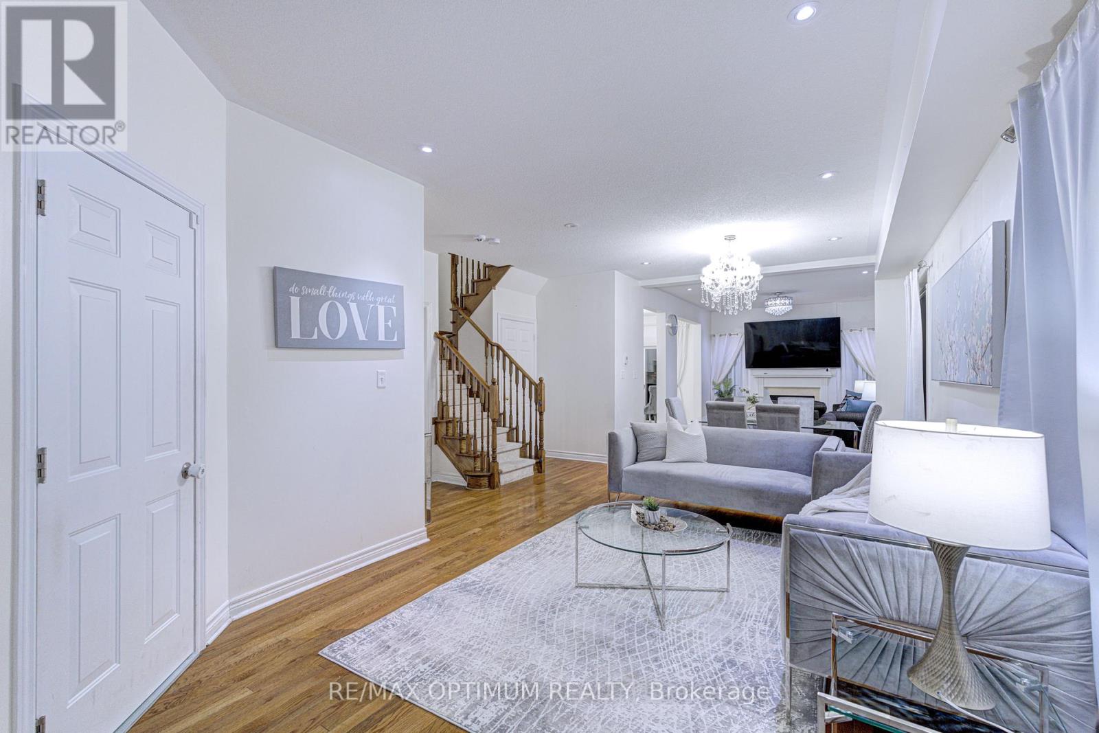 42 Dockside Court, Brampton, Ontario  L6Z 0G3 - Photo 9 - W13824376