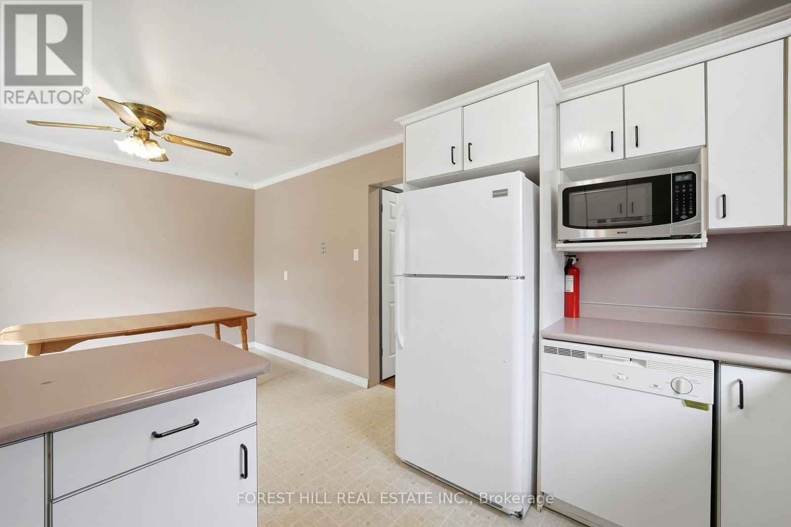 18 Griselda Court, Brampton, Ontario  L6S 1M6 - Photo 13 - W13824446