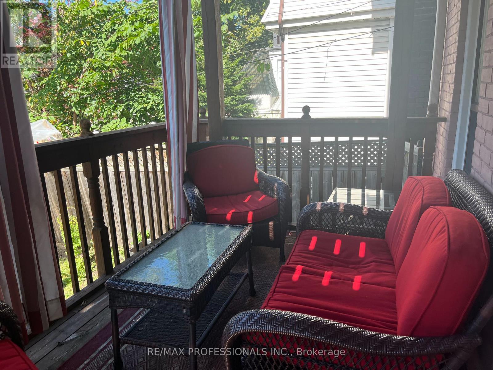 Main - 282 Keele Street, Toronto, Ontario M6P 2K4 - Photo 8 - W13824452