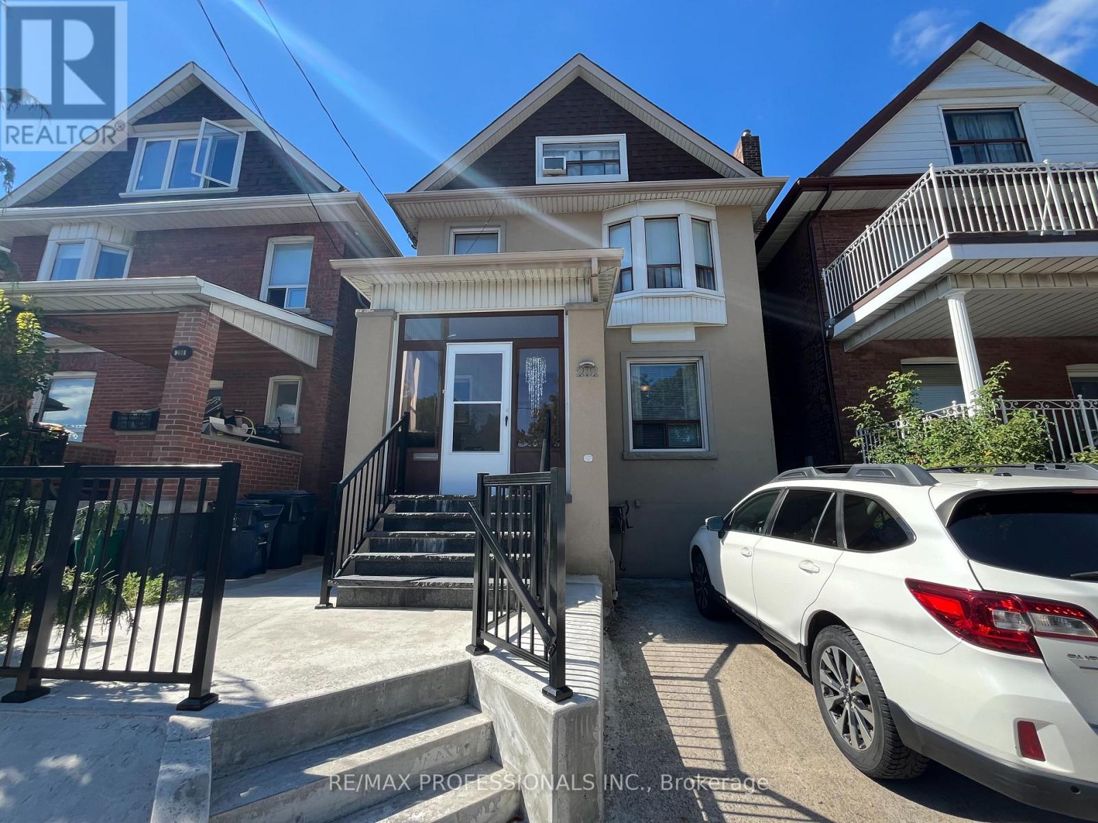 Main - 282 Keele Street, Toronto, Ontario M6P 2K4 - Photo 9 - W13824452