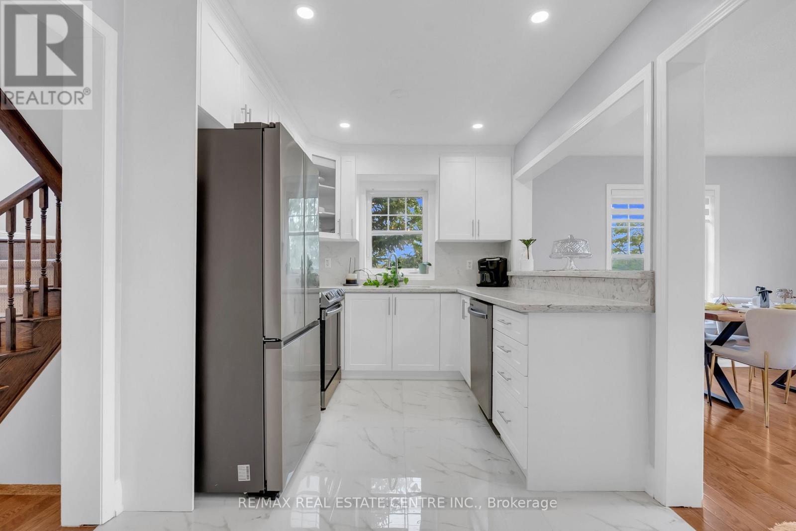 2435 Coho Way N, Oakville, Ontario  L6M 0G7 - Photo 14 - W13824464