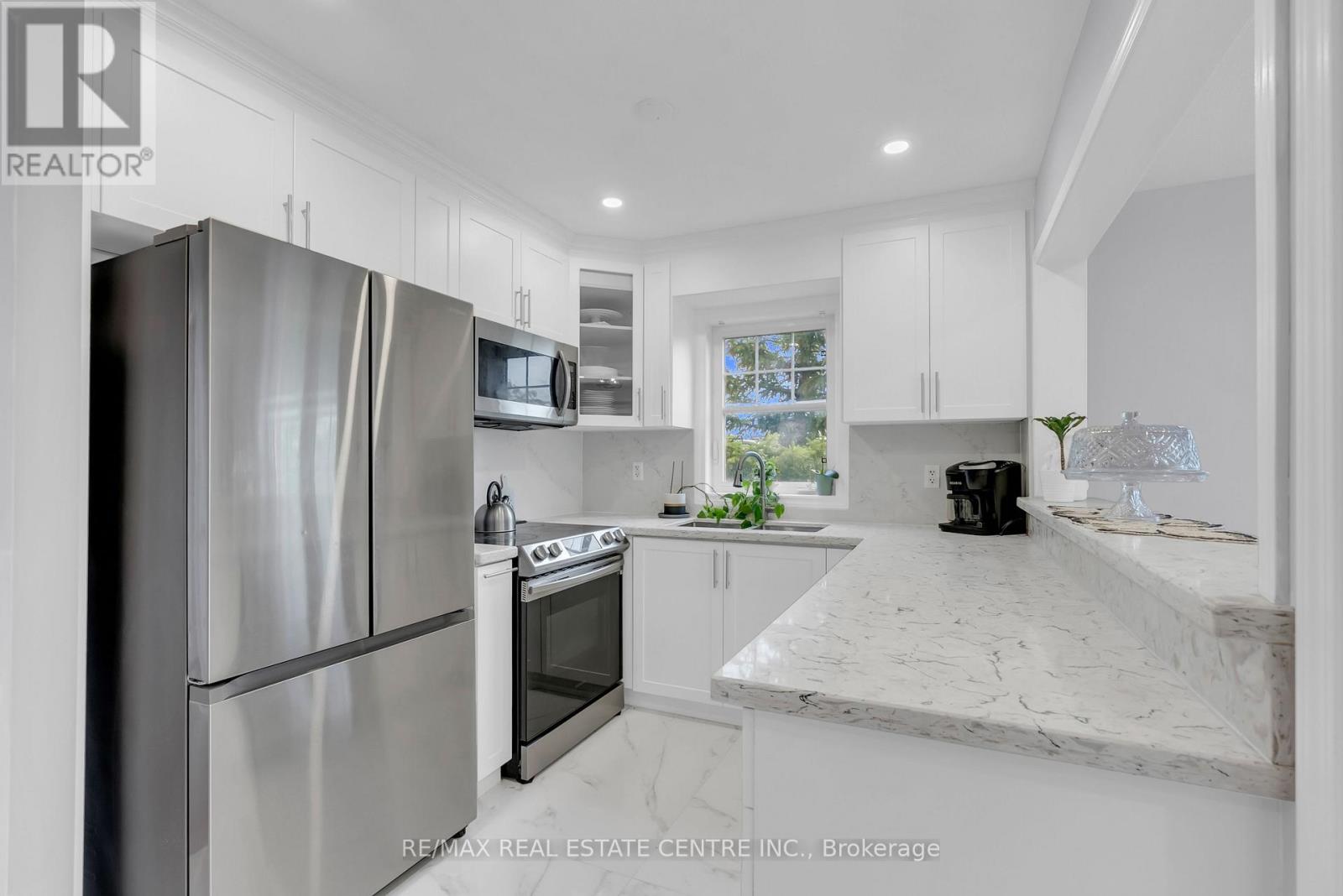 2435 Coho Way N, Oakville, Ontario  L6M 0G7 - Photo 15 - W13824464