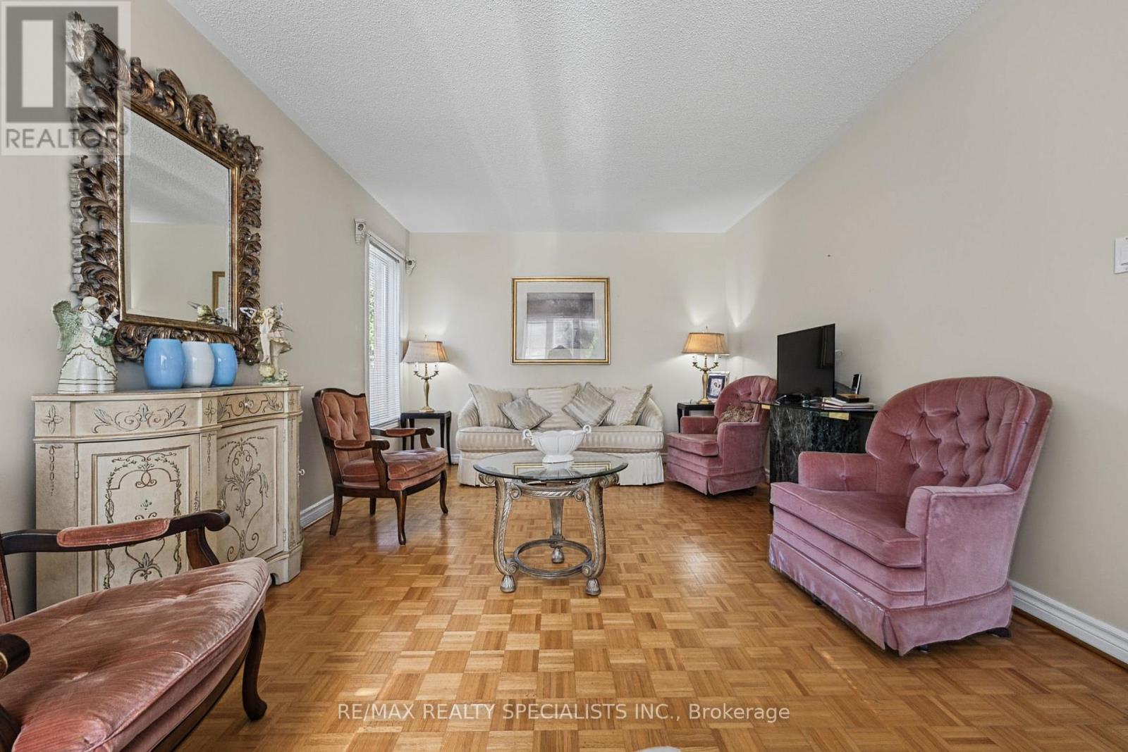 1099 Thoresby Drive, Oakville, Ontario  L6J 7M6 - Photo 11 - W13824486