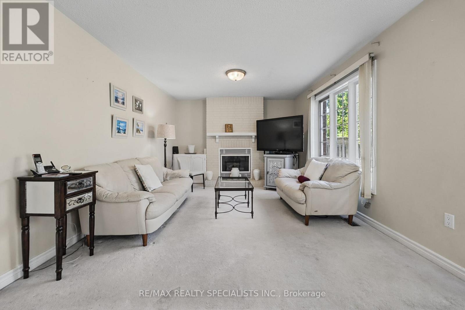 1099 Thoresby Drive, Oakville, Ontario  L6J 7M6 - Photo 16 - W13824486