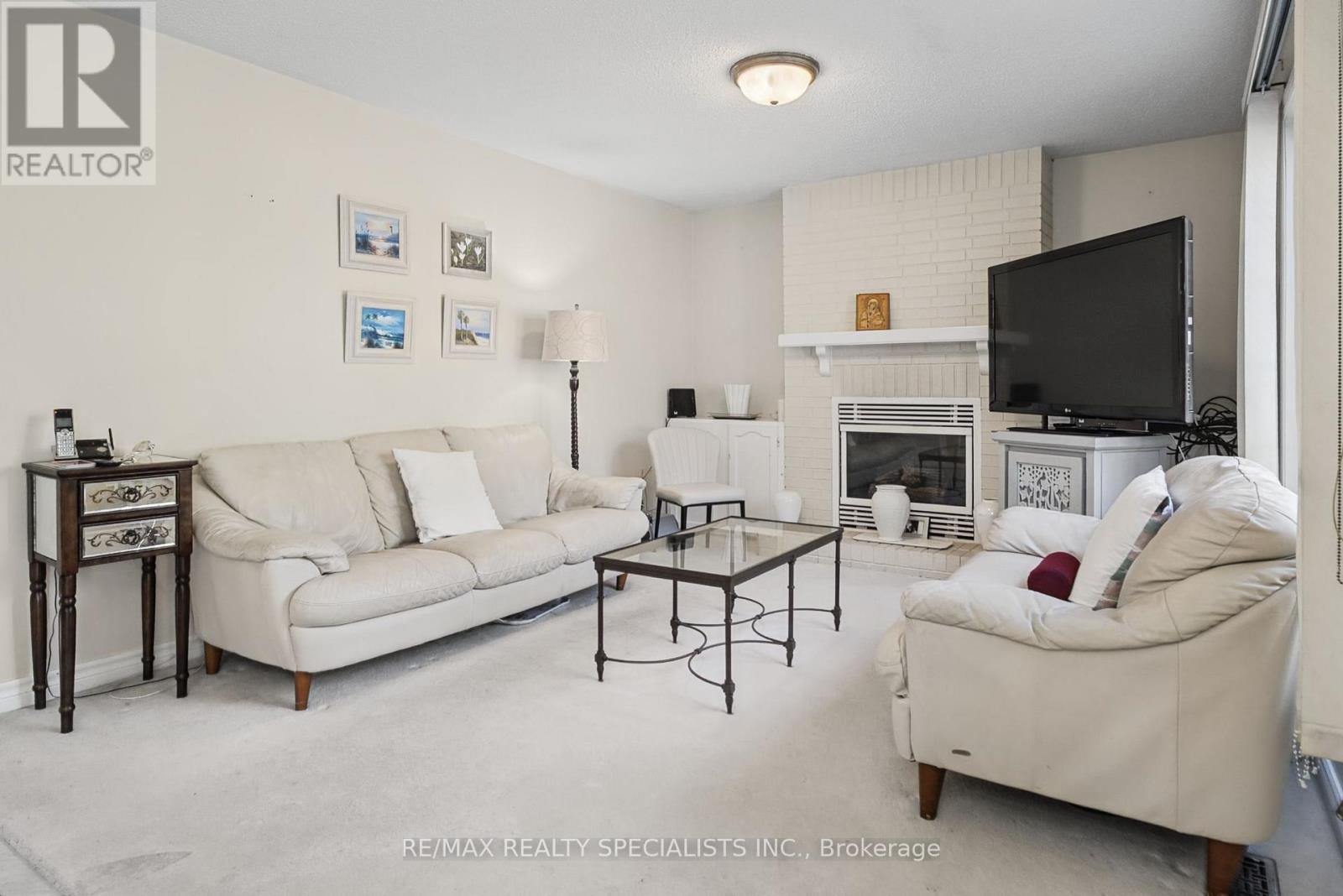 1099 Thoresby Drive, Oakville, Ontario  L6J 7M6 - Photo 17 - W13824486