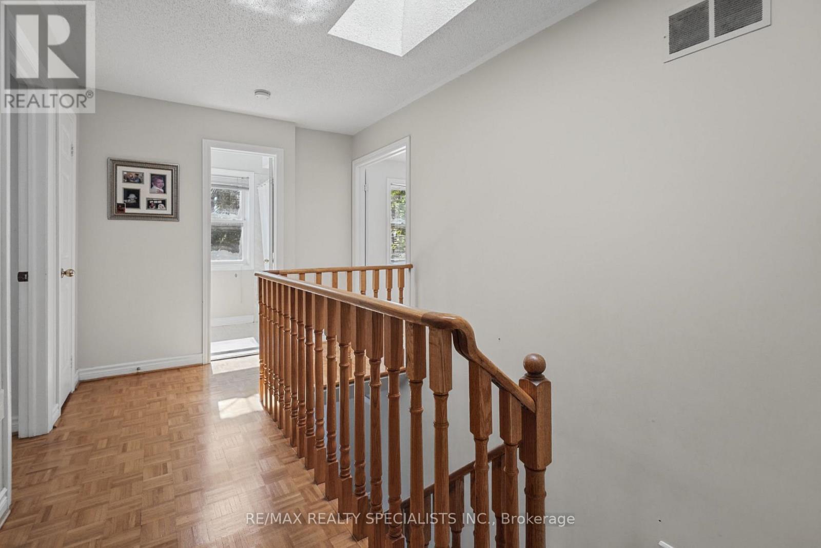 1099 Thoresby Drive, Oakville, Ontario  L6J 7M6 - Photo 35 - W13824486