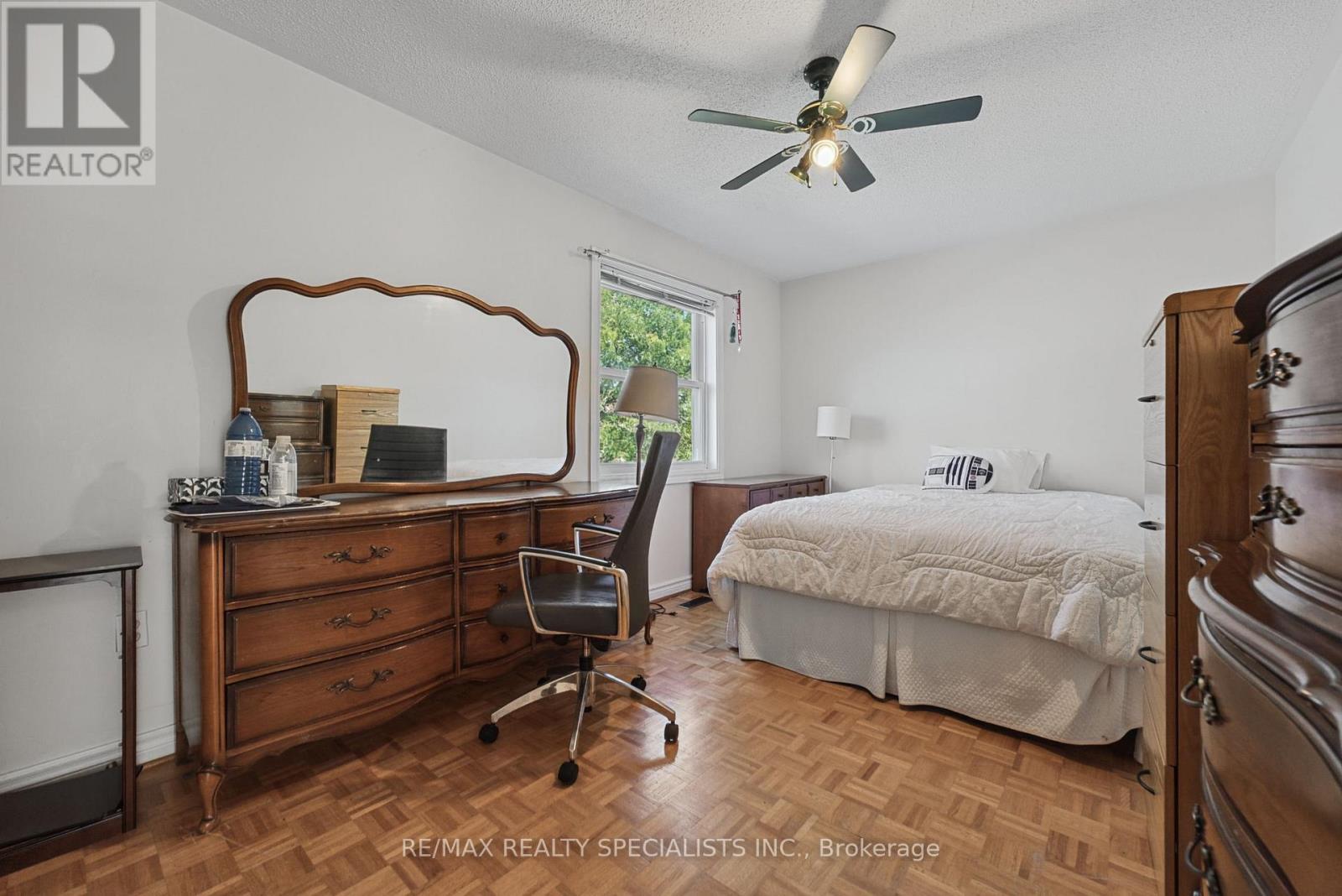 1099 Thoresby Drive, Oakville, Ontario  L6J 7M6 - Photo 36 - W13824486