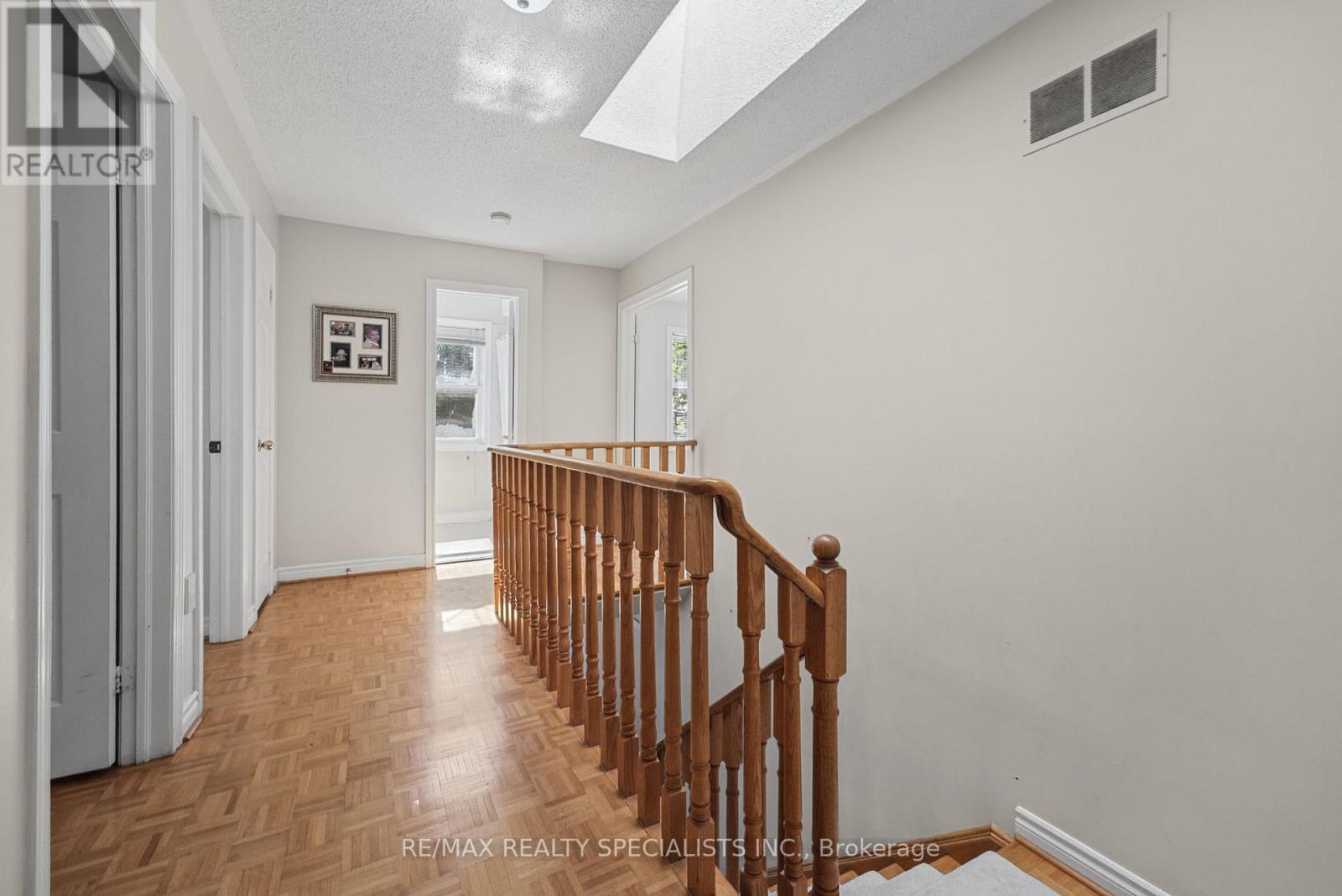 1099 Thoresby Drive, Oakville, Ontario  L6J 7M6 - Photo 39 - W13824486