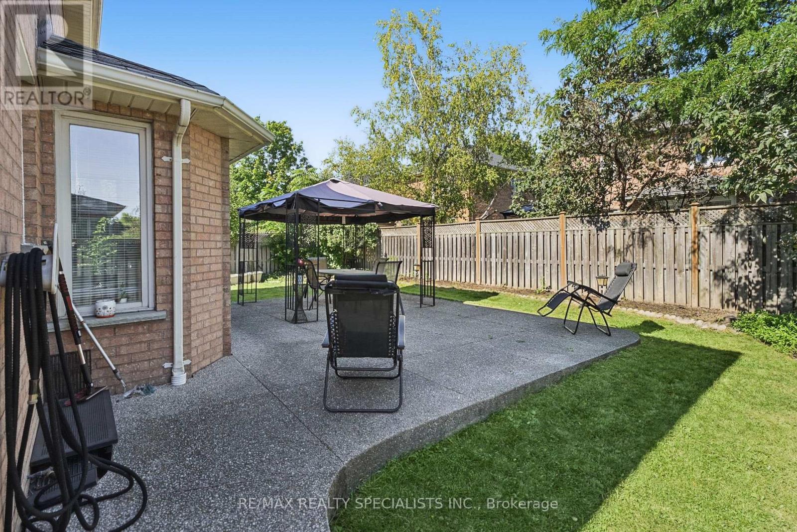1099 Thoresby Drive, Oakville, Ontario  L6J 7M6 - Photo 40 - W13824486