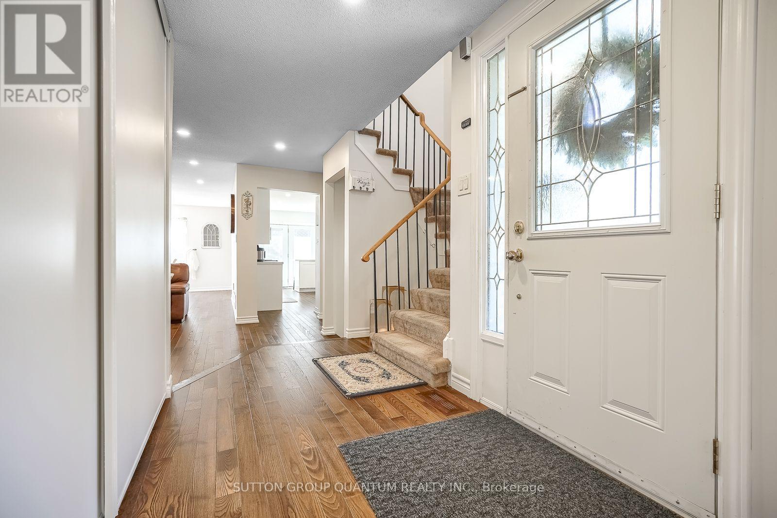1279 Hedgestone Crescent S, Oakville, Ontario  L6M 1X9 - Photo 12 - W13824576