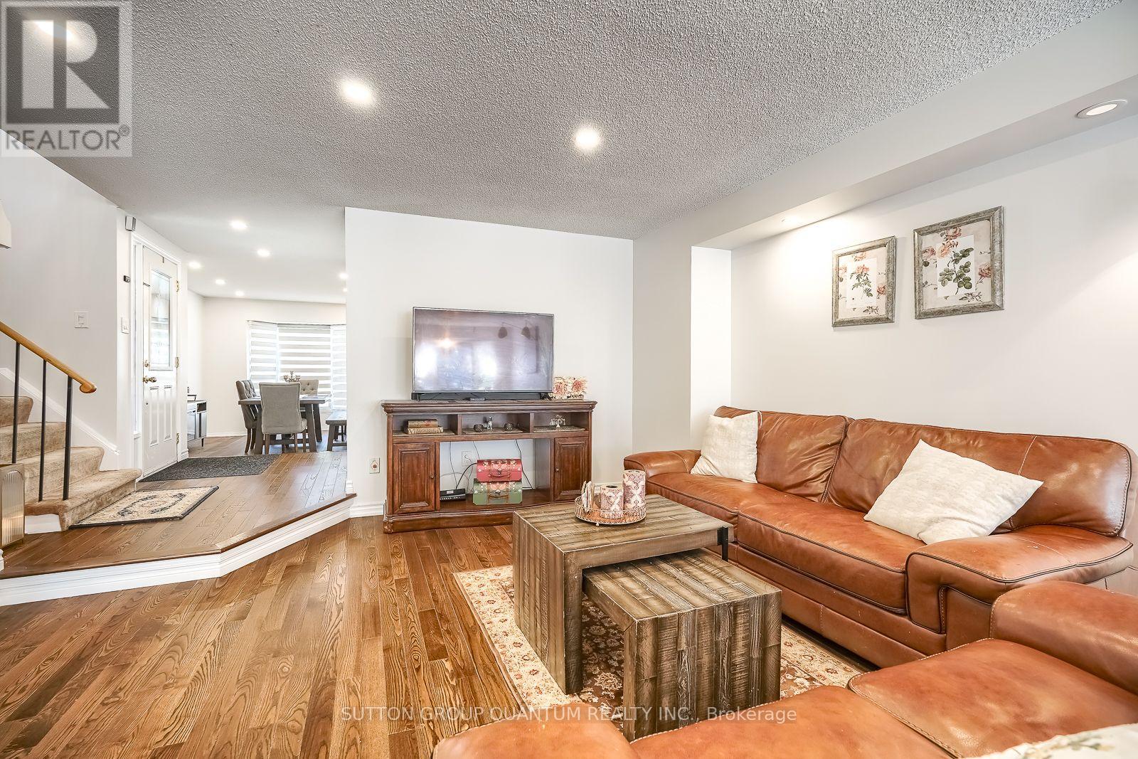 1279 Hedgestone Crescent S, Oakville, Ontario  L6M 1X9 - Photo 16 - W13824576