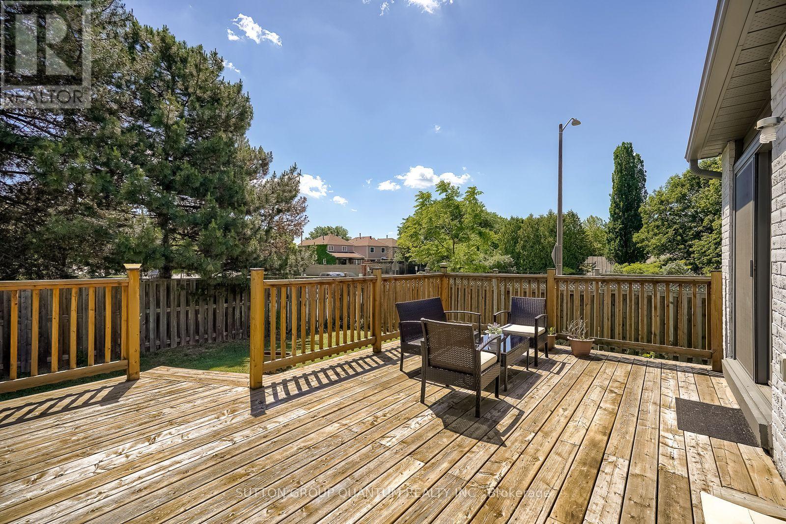 1279 Hedgestone Crescent S, Oakville, Ontario  L6M 1X9 - Photo 44 - W13824576